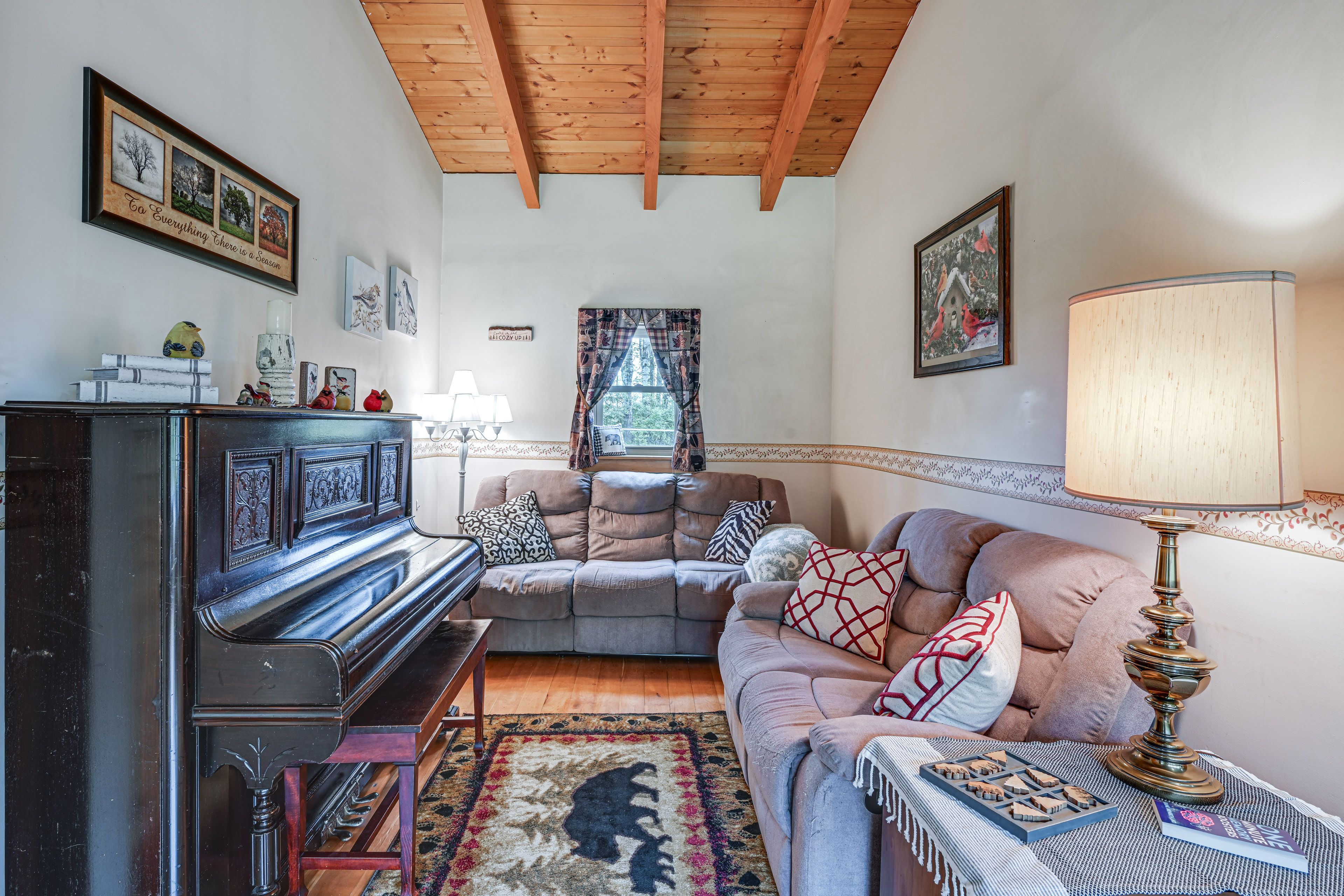 Living Area | Main Floor