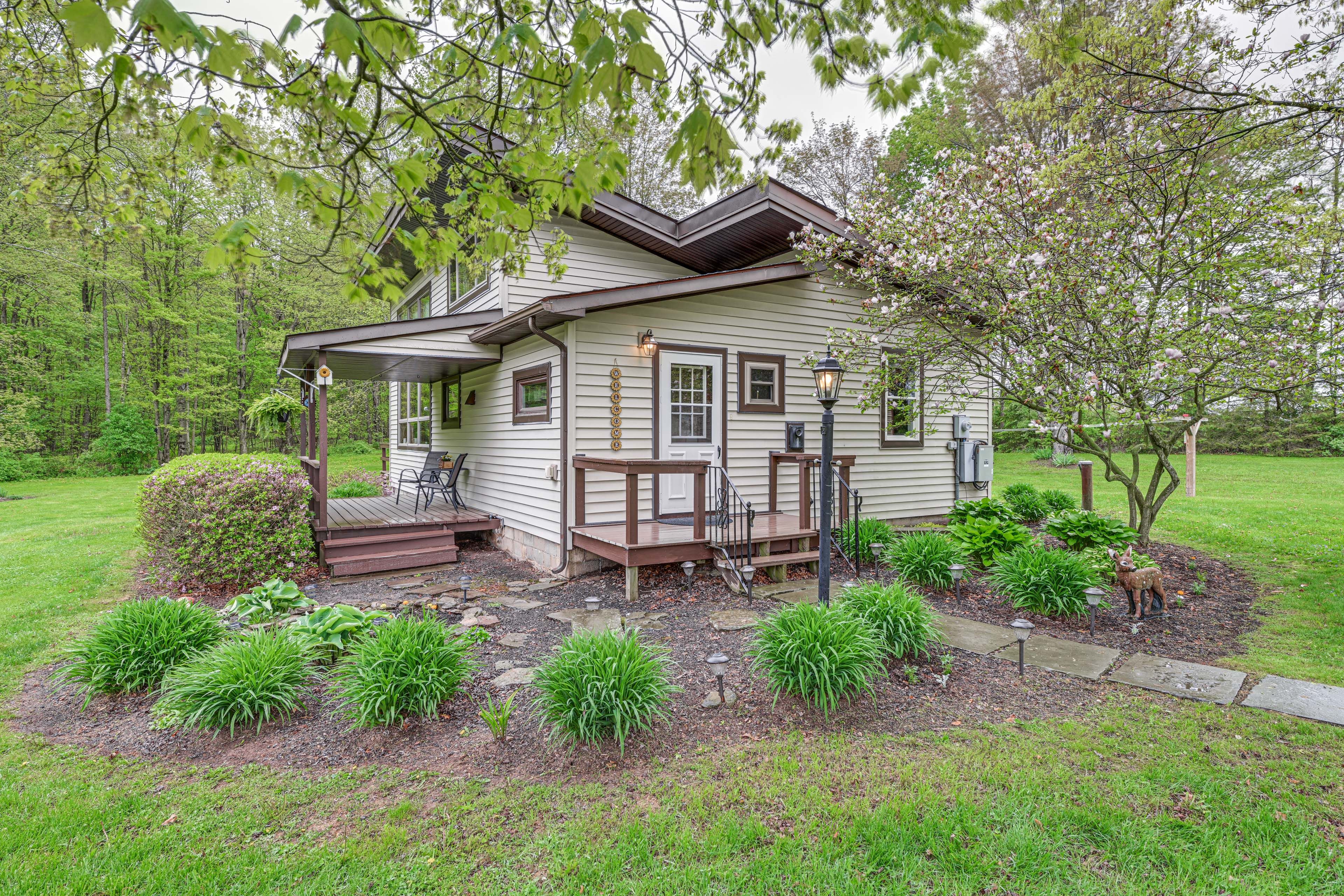 Wellsboro Vacation Rental | 2BR | 1BA | Steps to Enter | 1,000 Sq Ft