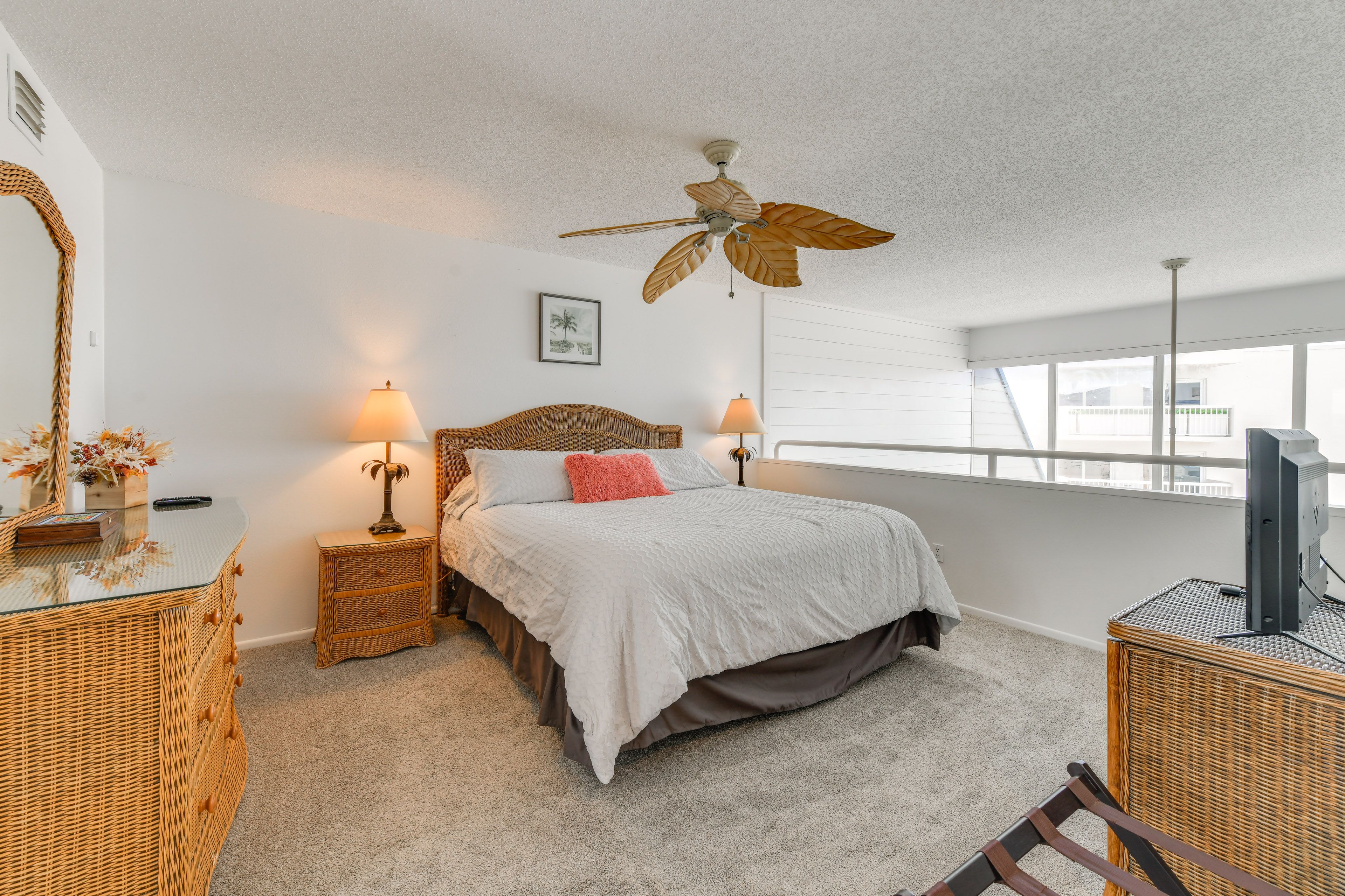 Bedroom 1 (Loft) | King Bed | 2nd Floor
