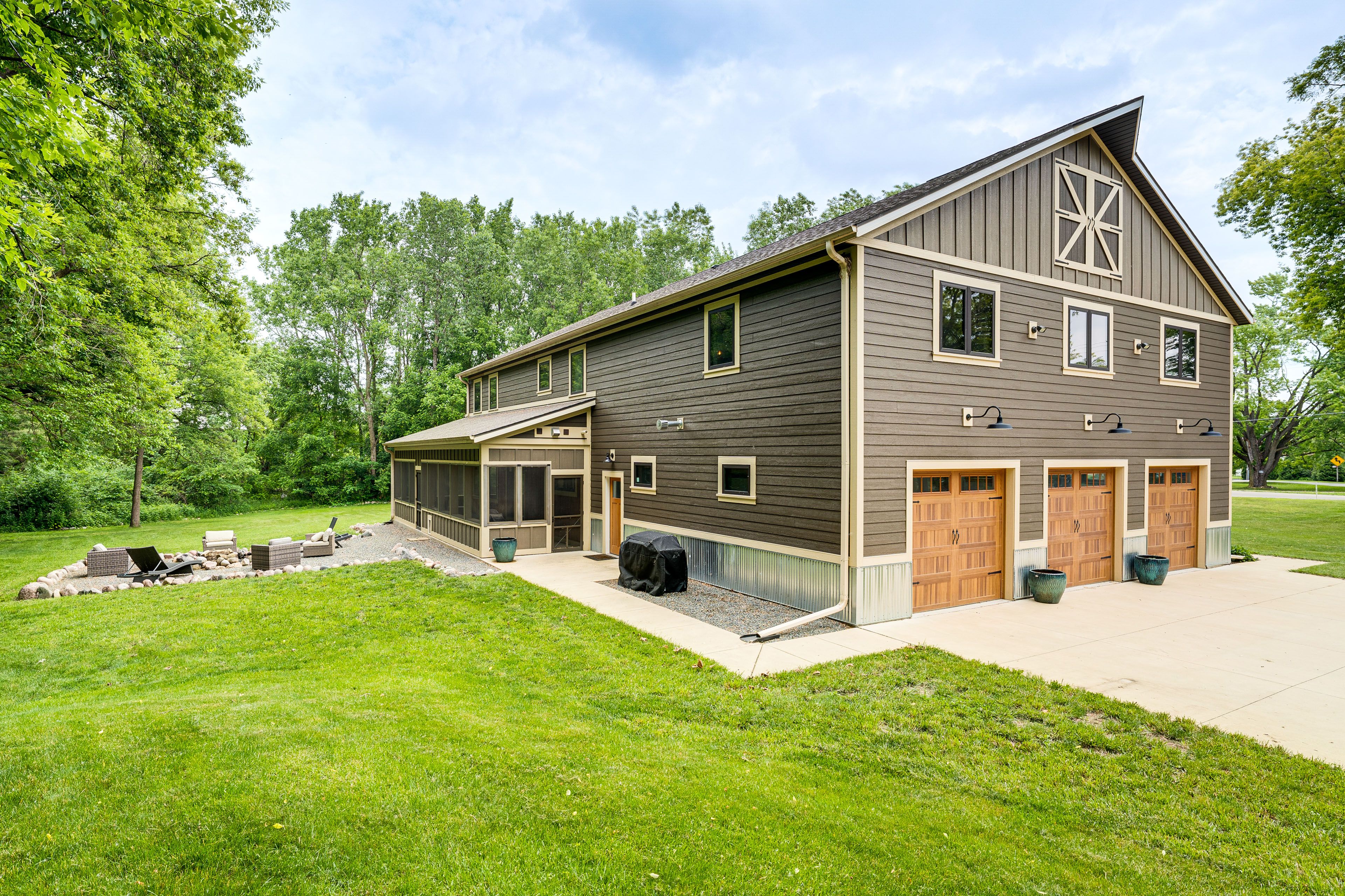 Exterior | Driveway (2 Vehicles) | Garage (3 Vehicles)