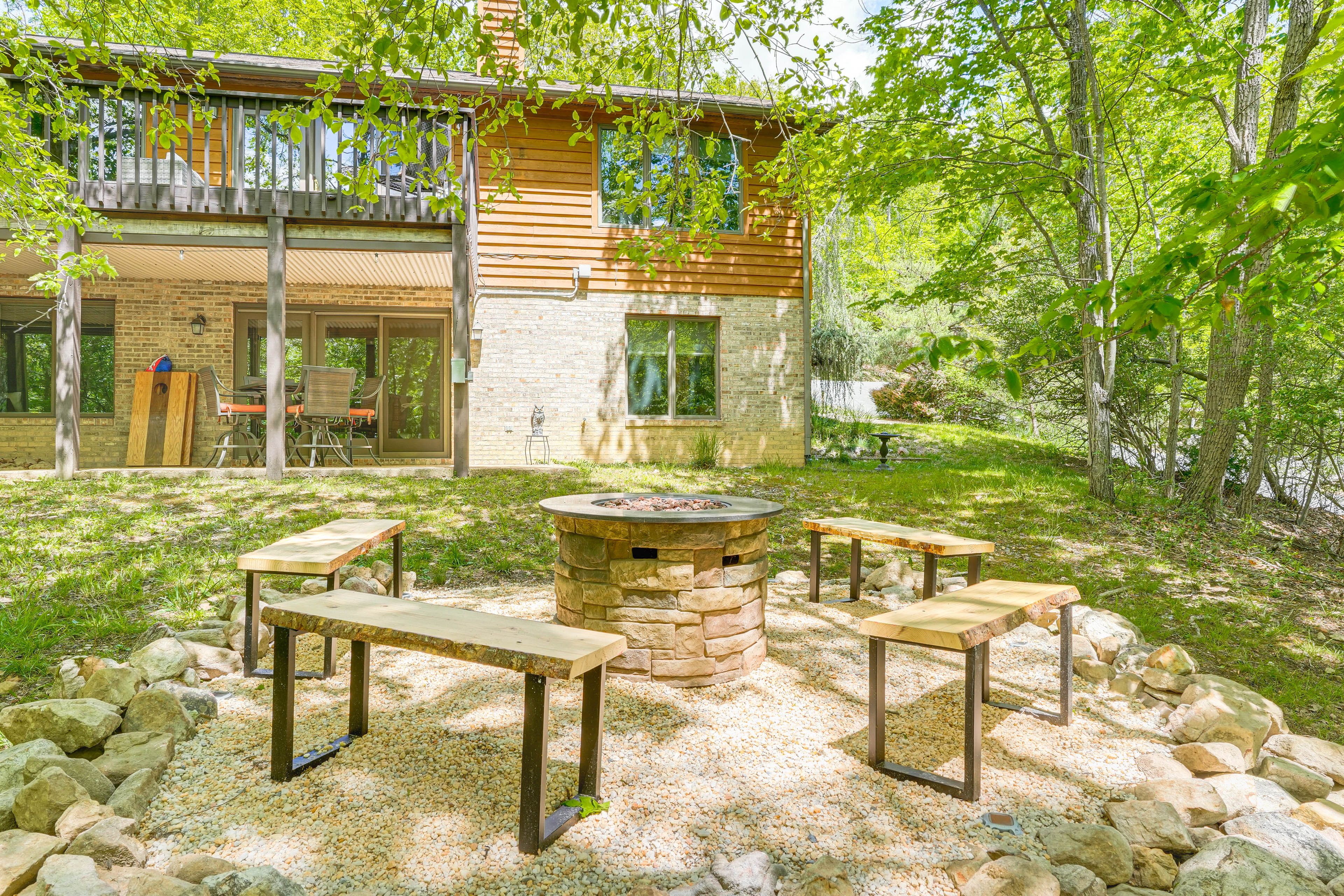 House Exterior | Covered Patio | Cornhole | Gas Fire Pit | Private Yard