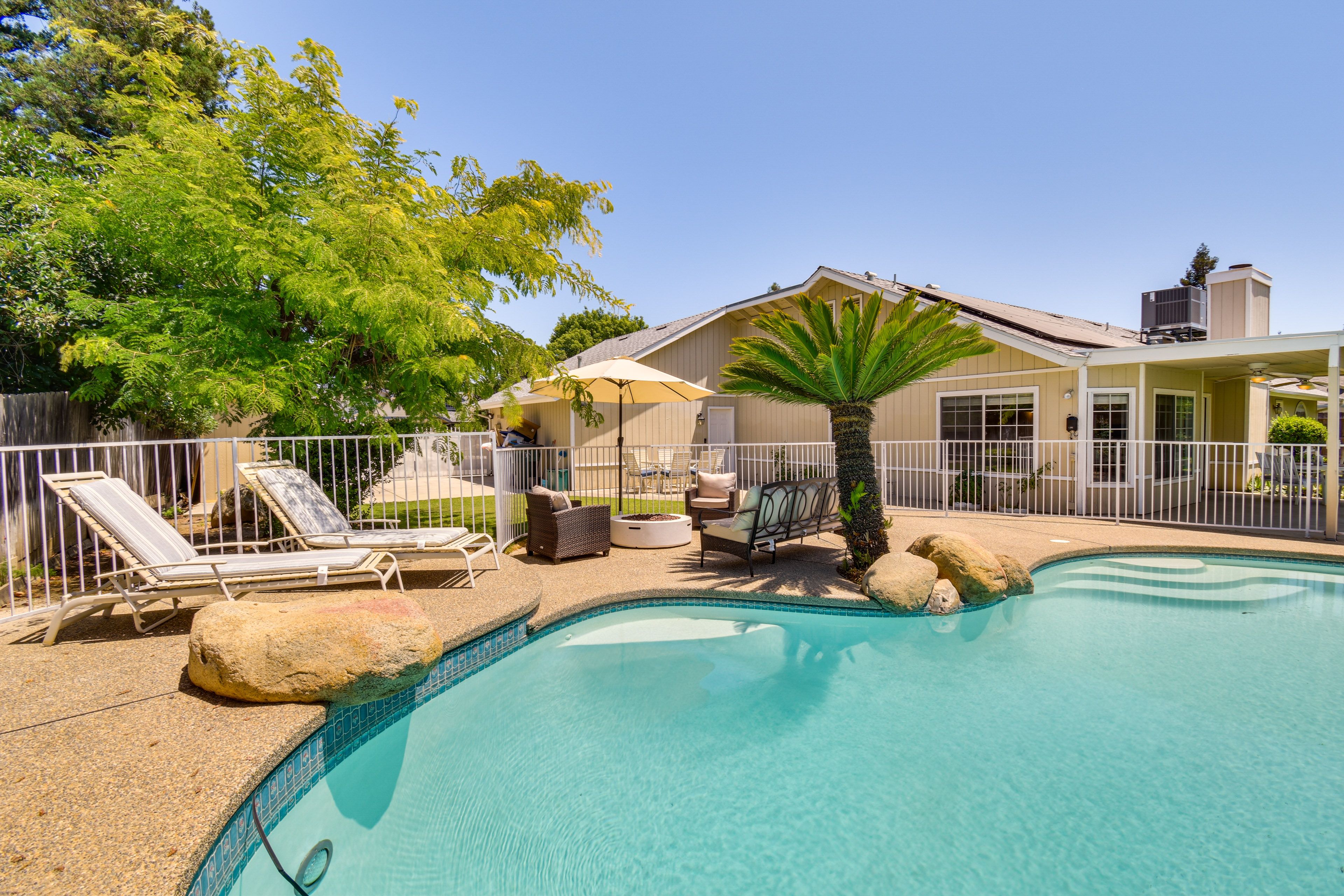 Clovis Vacation Rental | 3BR | 2BA | 1 Small Step Required | 1,807 Sq Ft