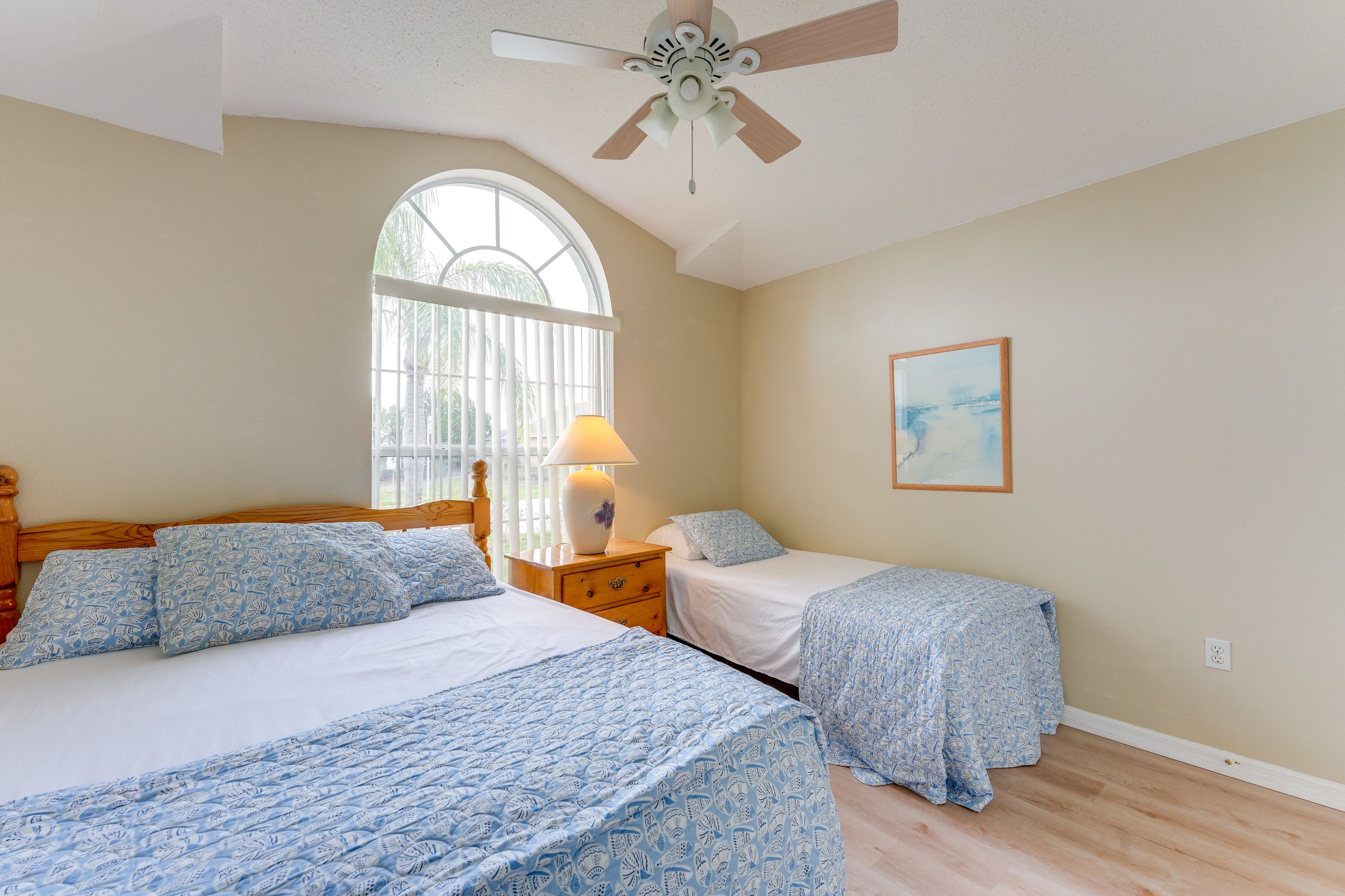 Bedroom 3 | Queen Bed | Twin Bed
