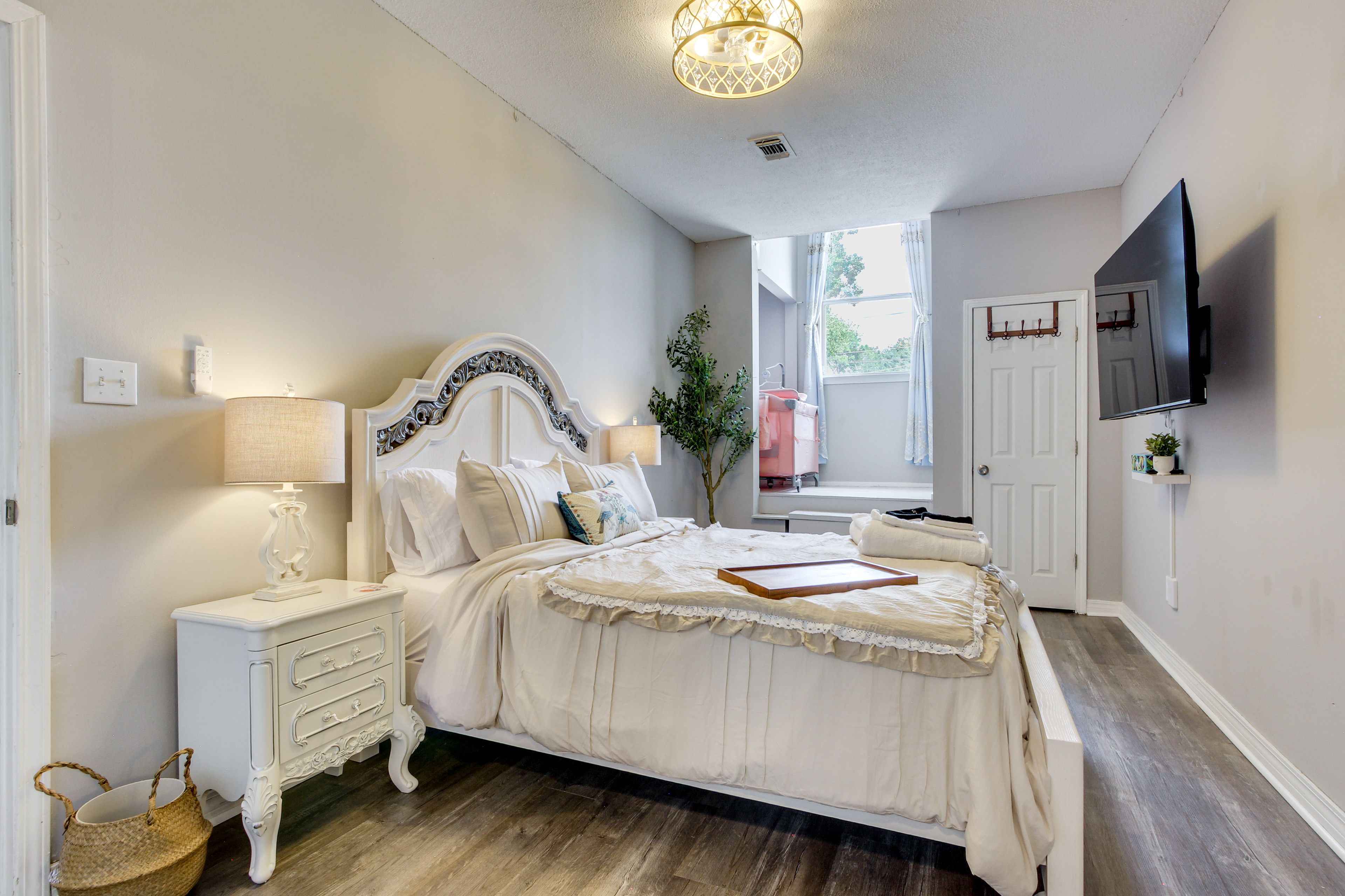 Bedroom 3 | Queen Bed | Portable Crib | Smart TV | 2nd Floor