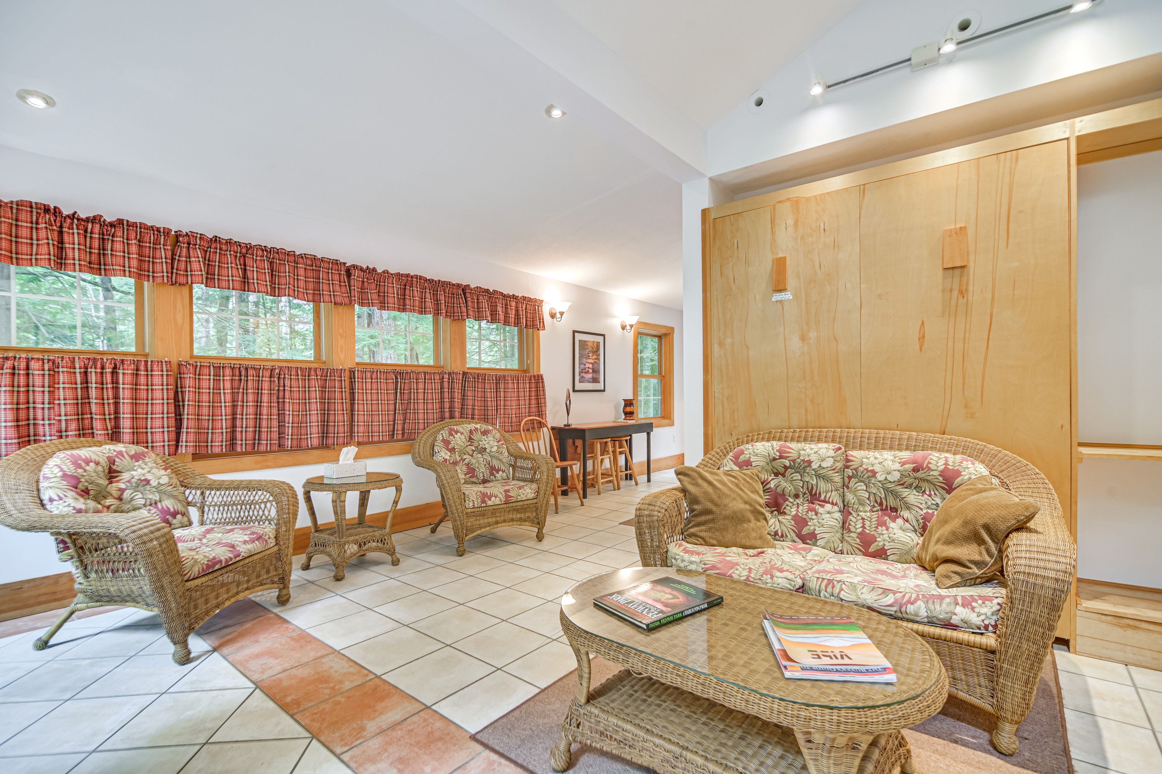 Living Room | Queen Murphy Bed | Main Level | Radiant Floor Heat