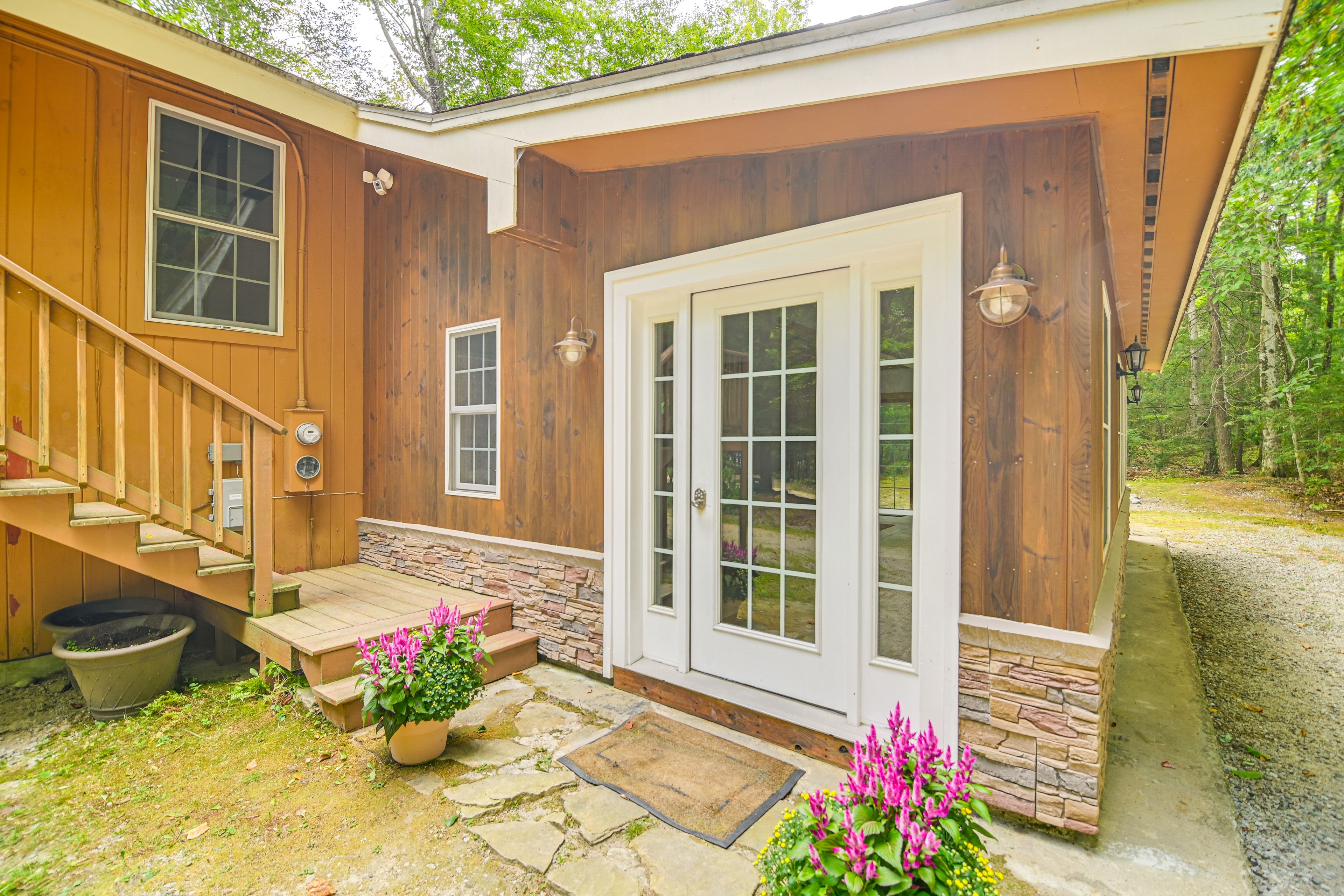 Exterior | Private Entrance