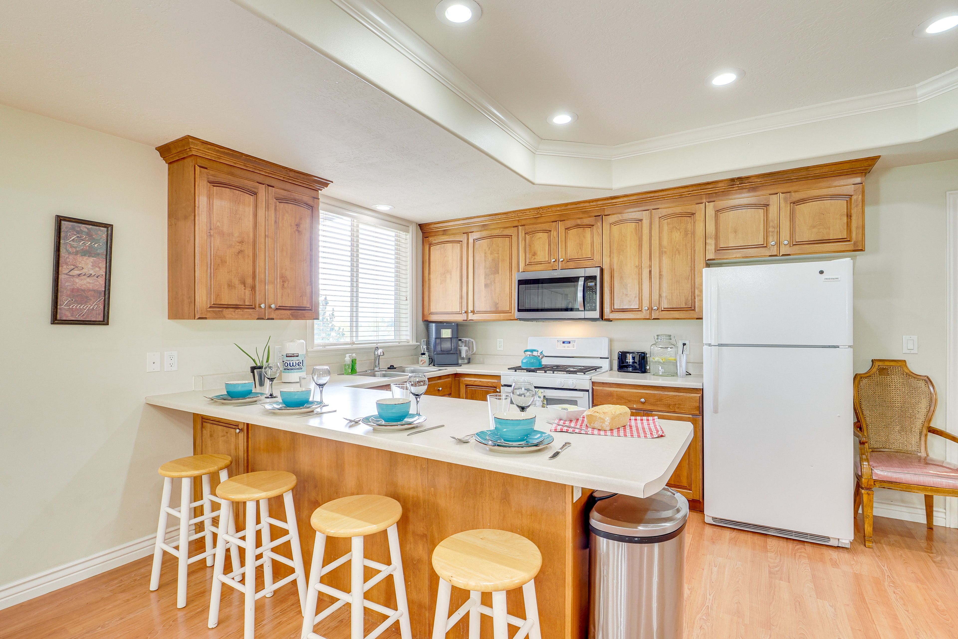 Kitchen | Single-Story Unit | Drip Coffee Maker | Dishwasher | Cooking Basics