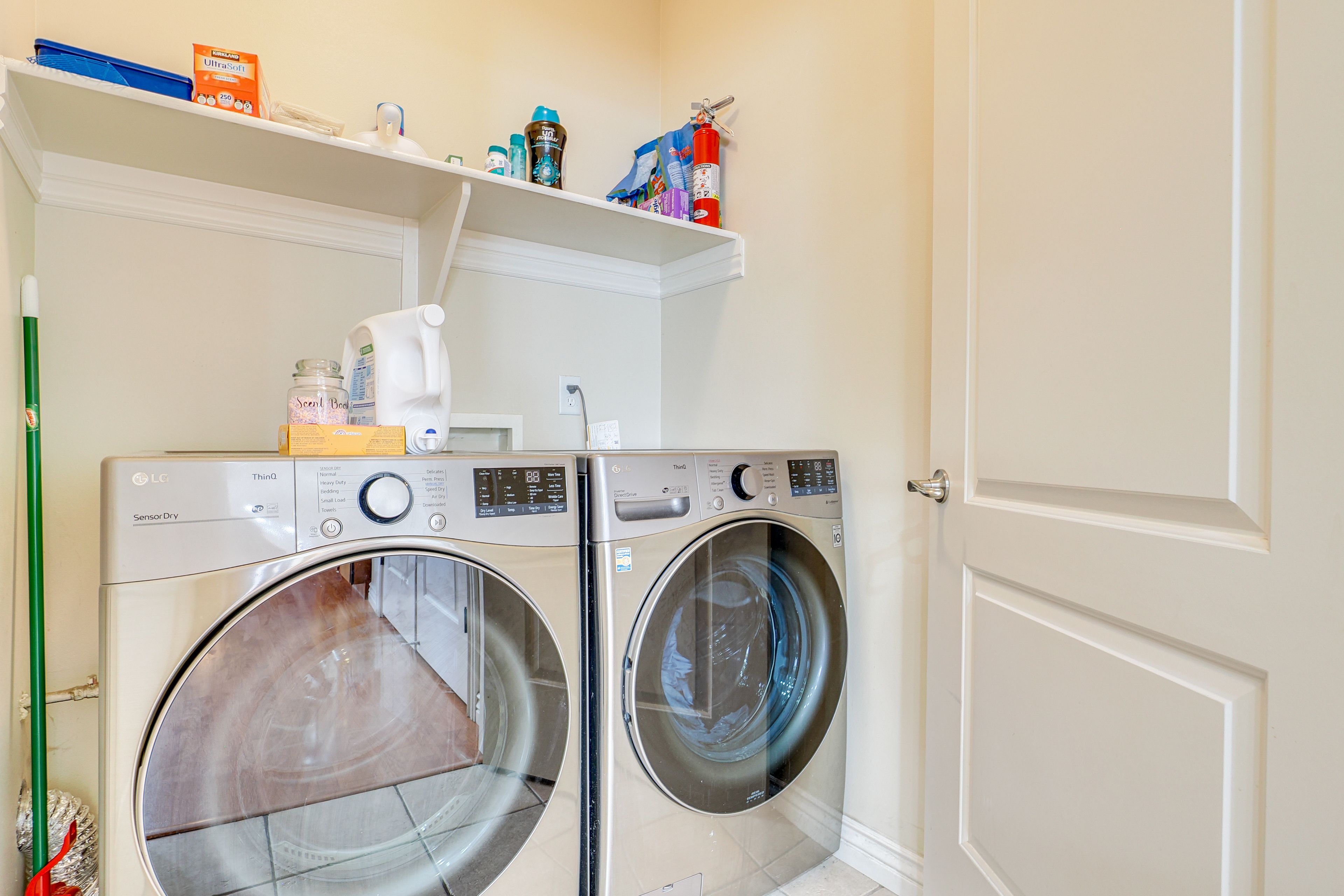 Washer & Dryer