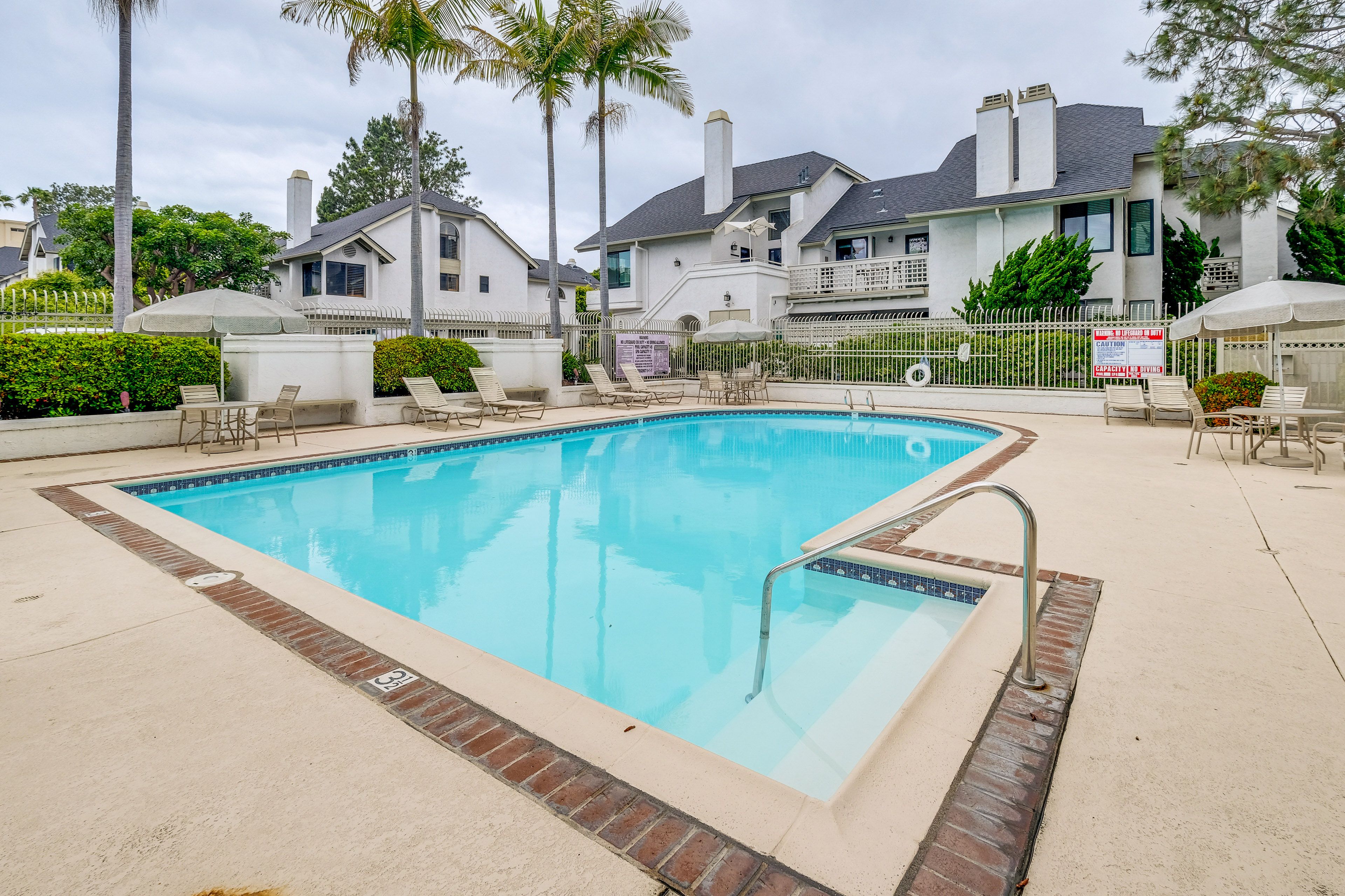 Triple Crown Del Mar | Community Amenities