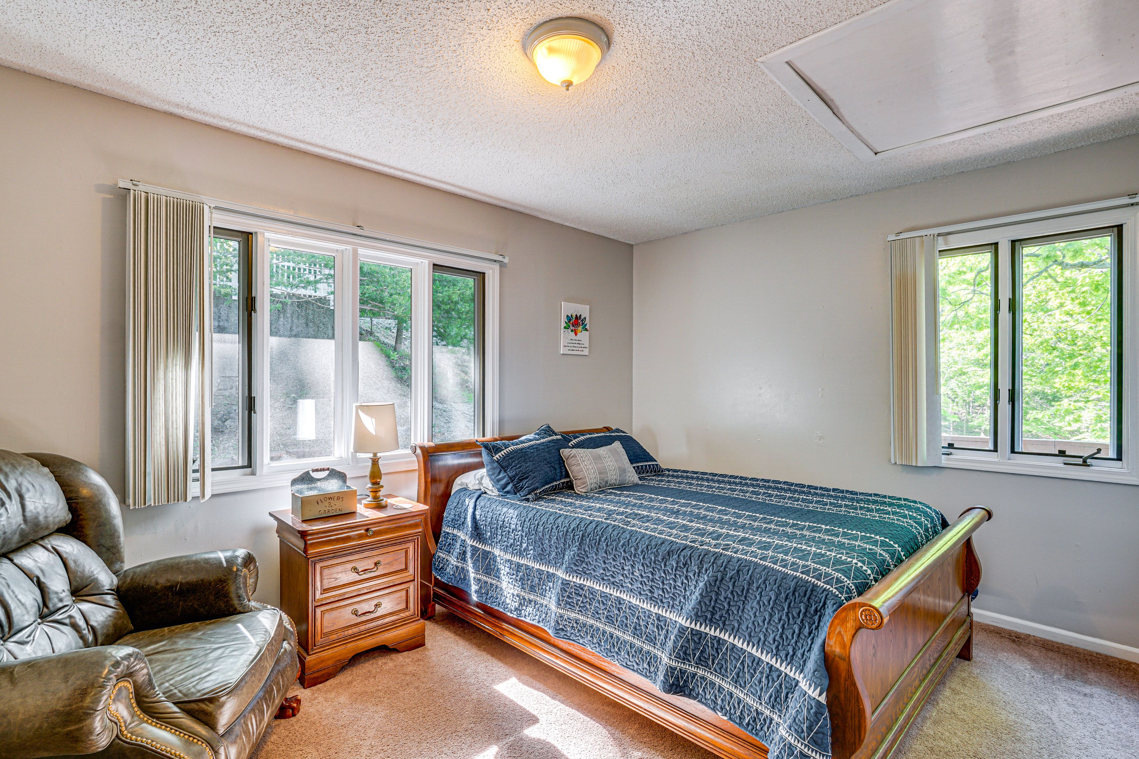 Bedroom 1 | Main Level | Queen Bed | Smart TV | Linens Provided
