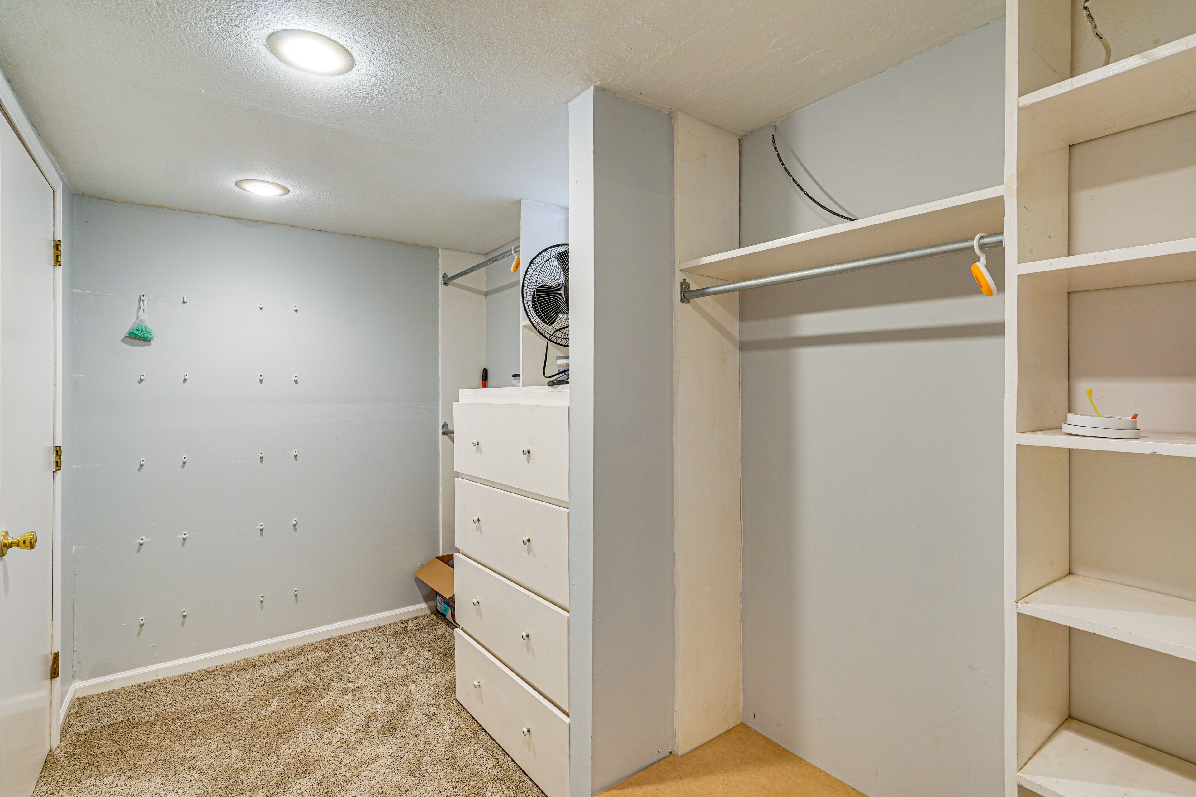 Walk-In Closet | Lower Level