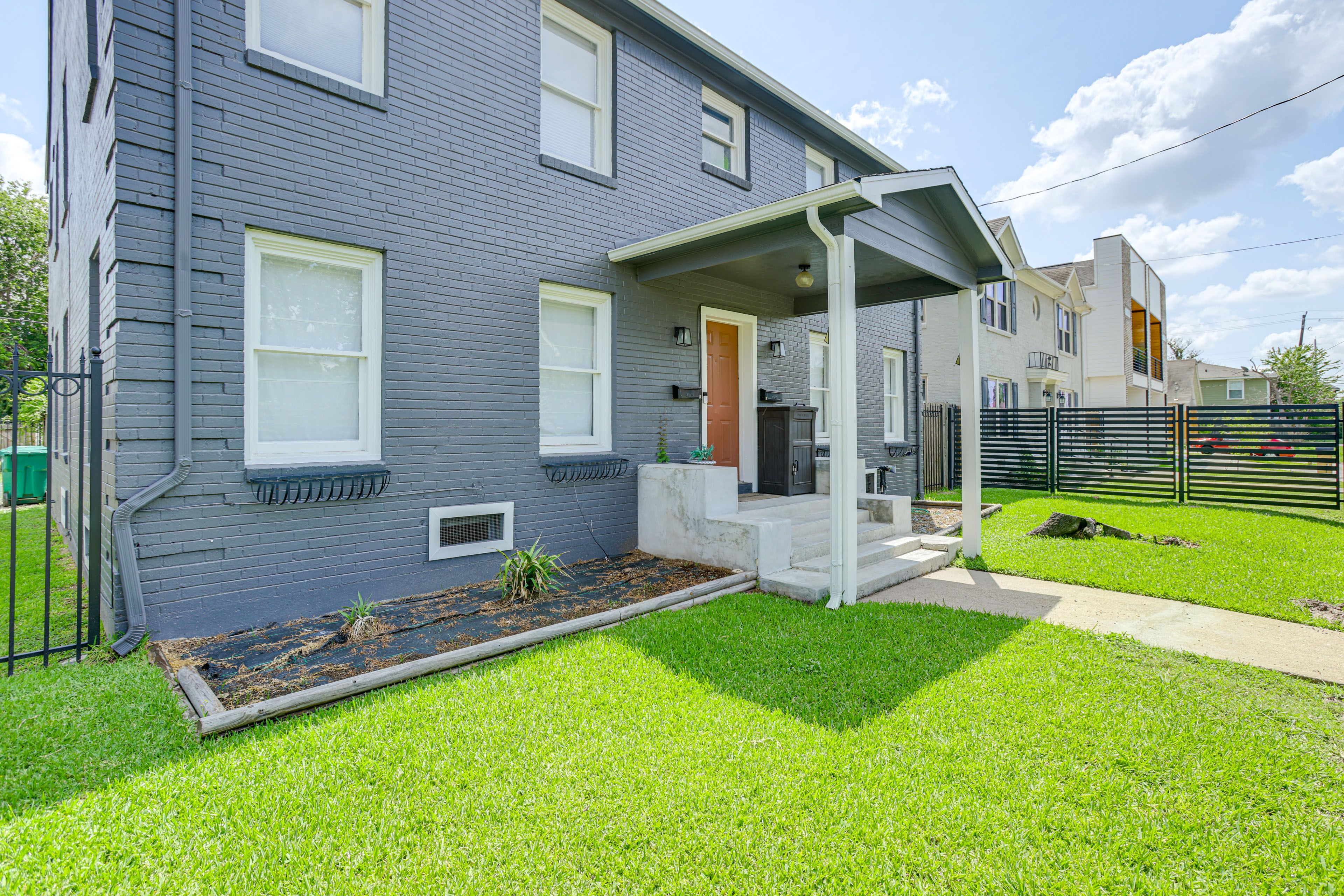 Property Exterior | Single-Story Unit | 1st-Floor Condo