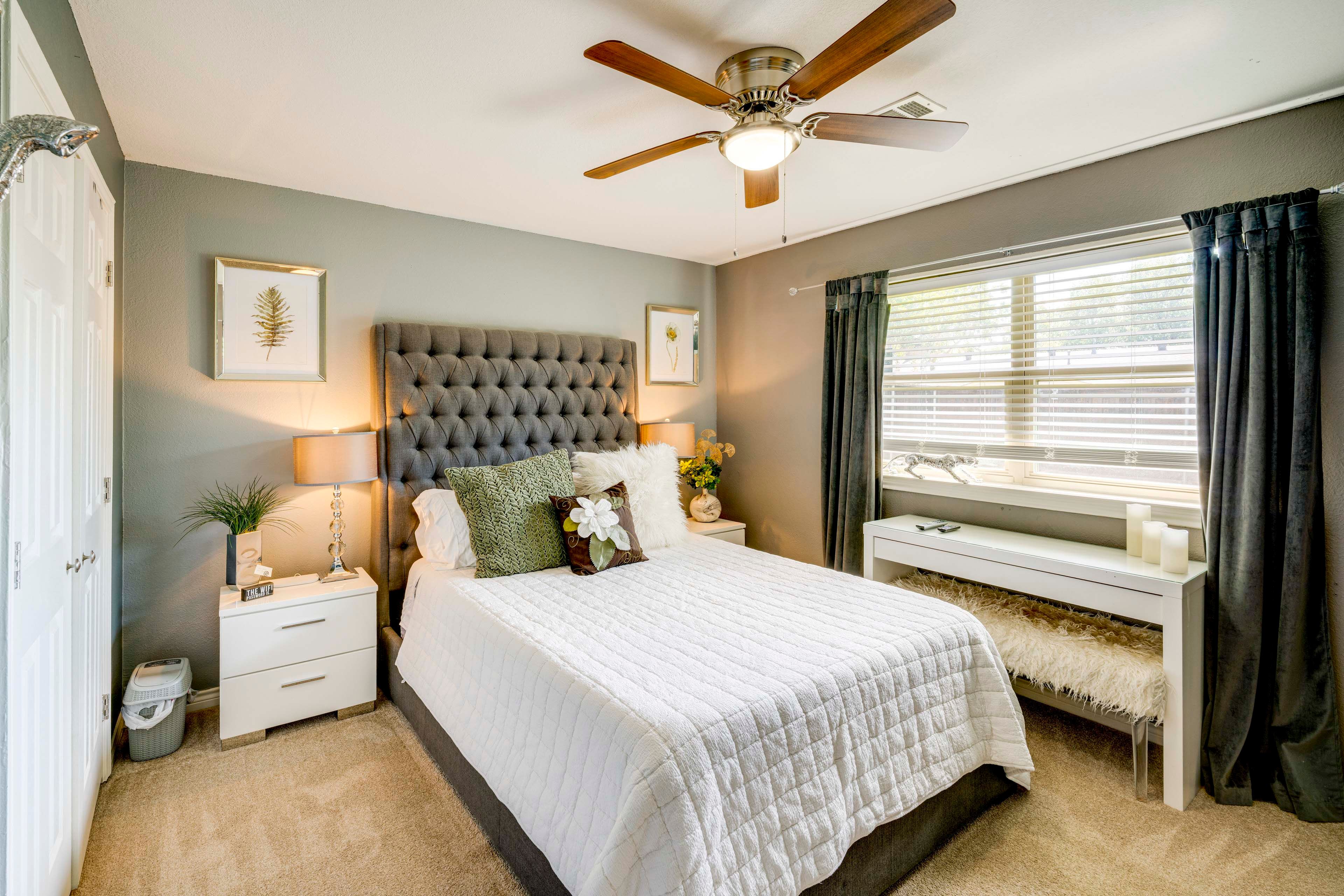 Bedroom 3 | Queen Bed | Smart TV