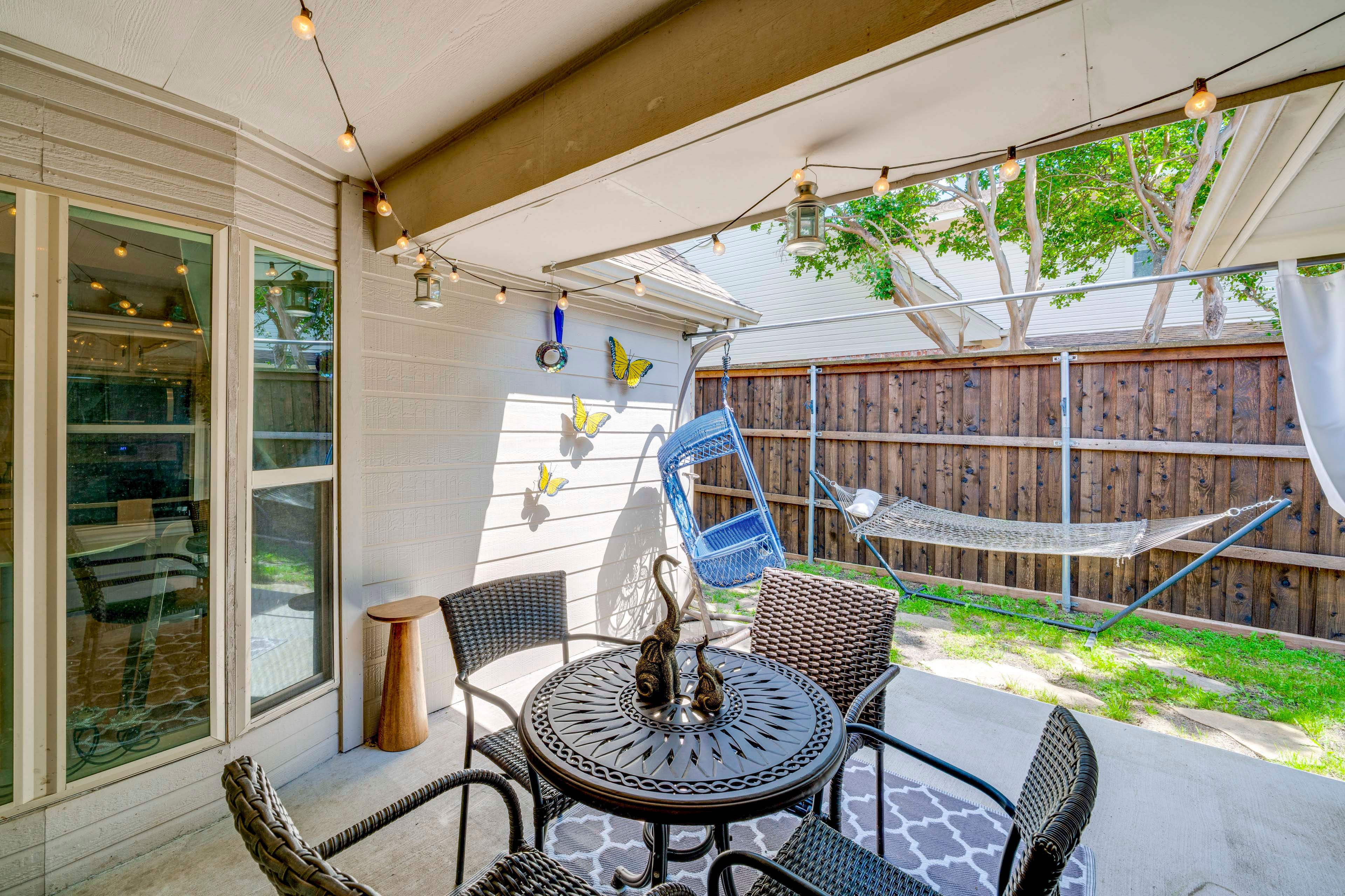 Covered Patio | Outdoor Dining