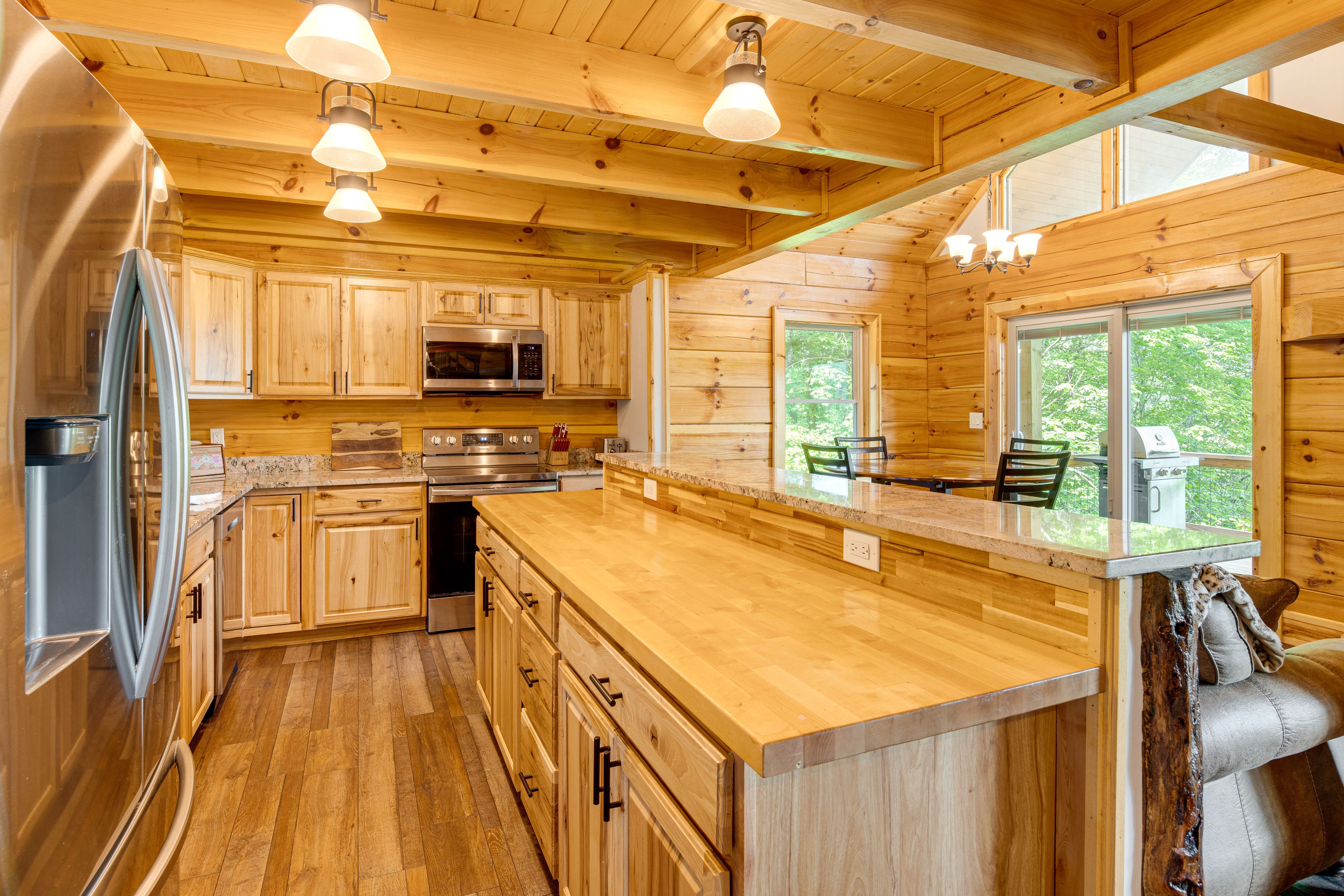 Kitchen | Keurig | Blender | Toaster | 1st Floor