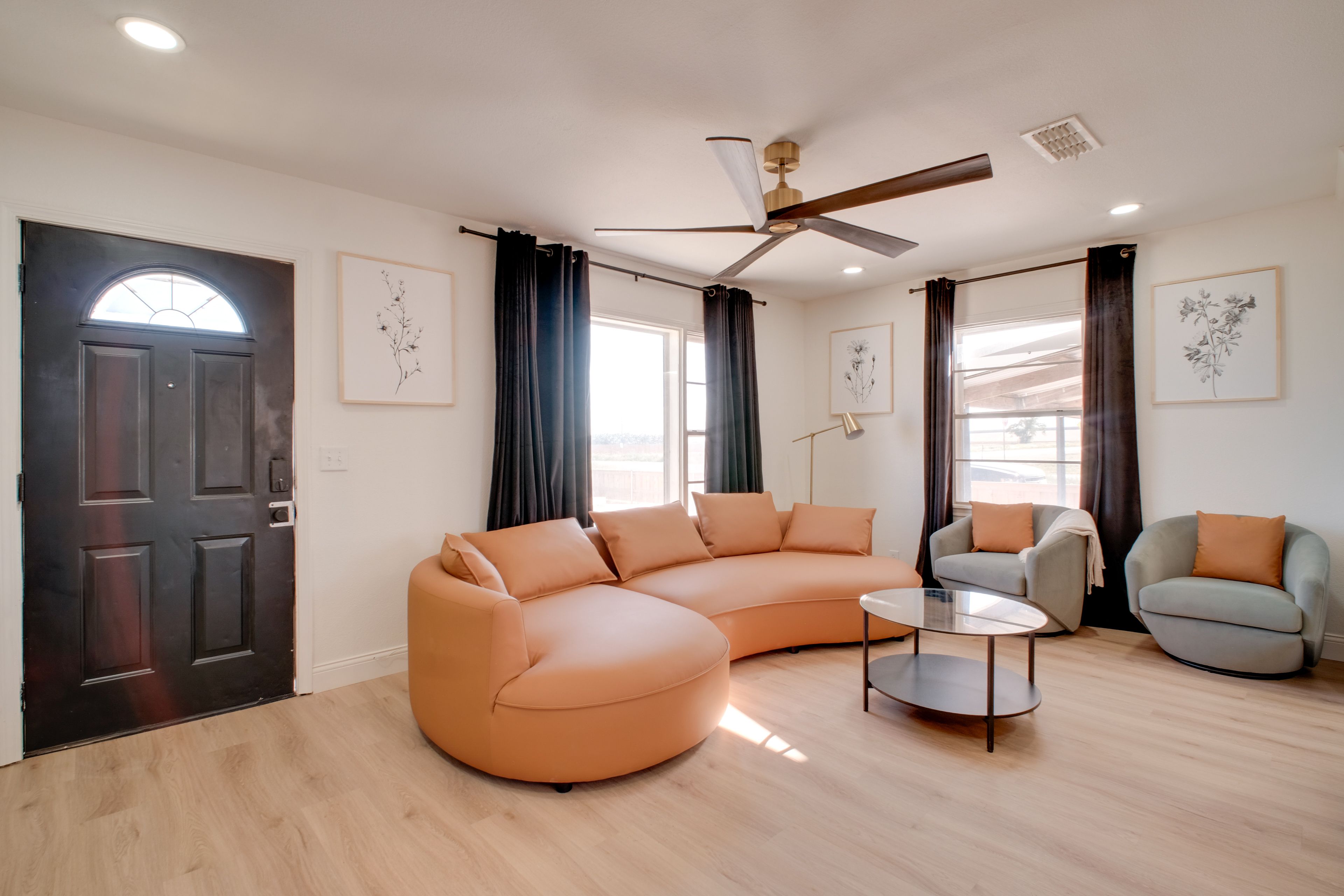 Lubbock Vacation Rental | 2BR | 1BA | Step-Free Entry | 864 Sq Ft