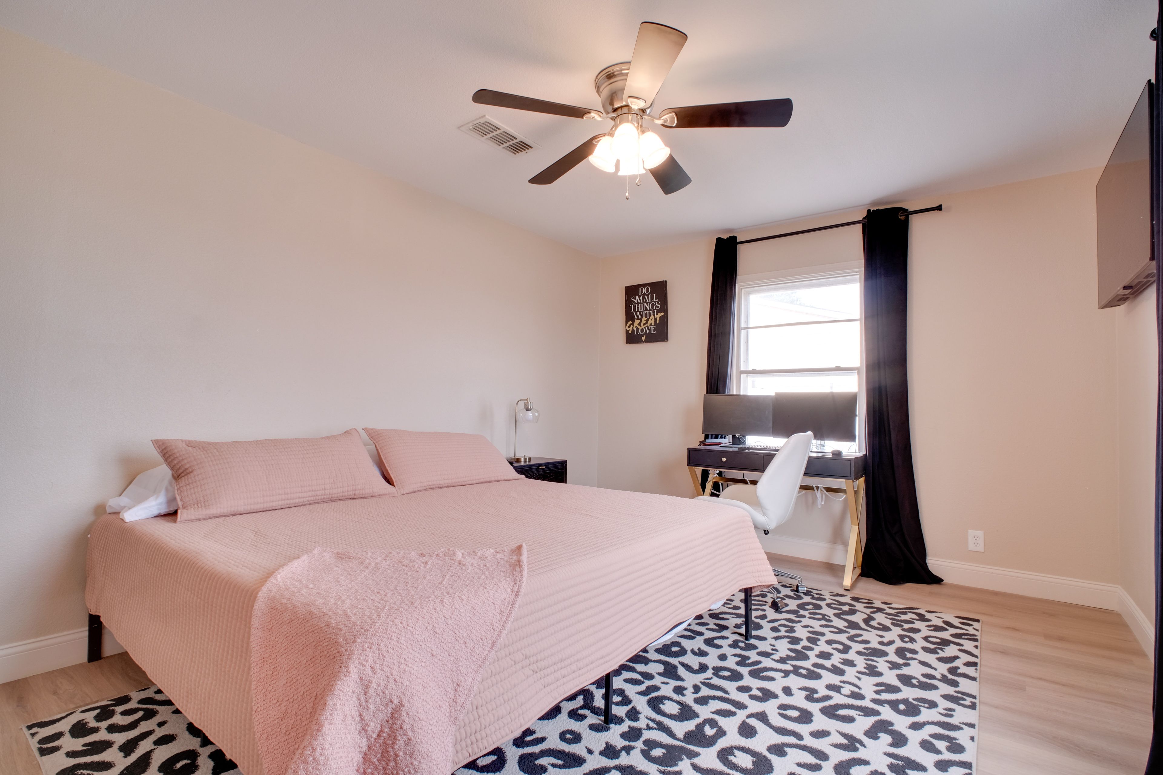 Bedroom 1 | California King Bed | Smart TV | Laptop Workspace | Free WiFi