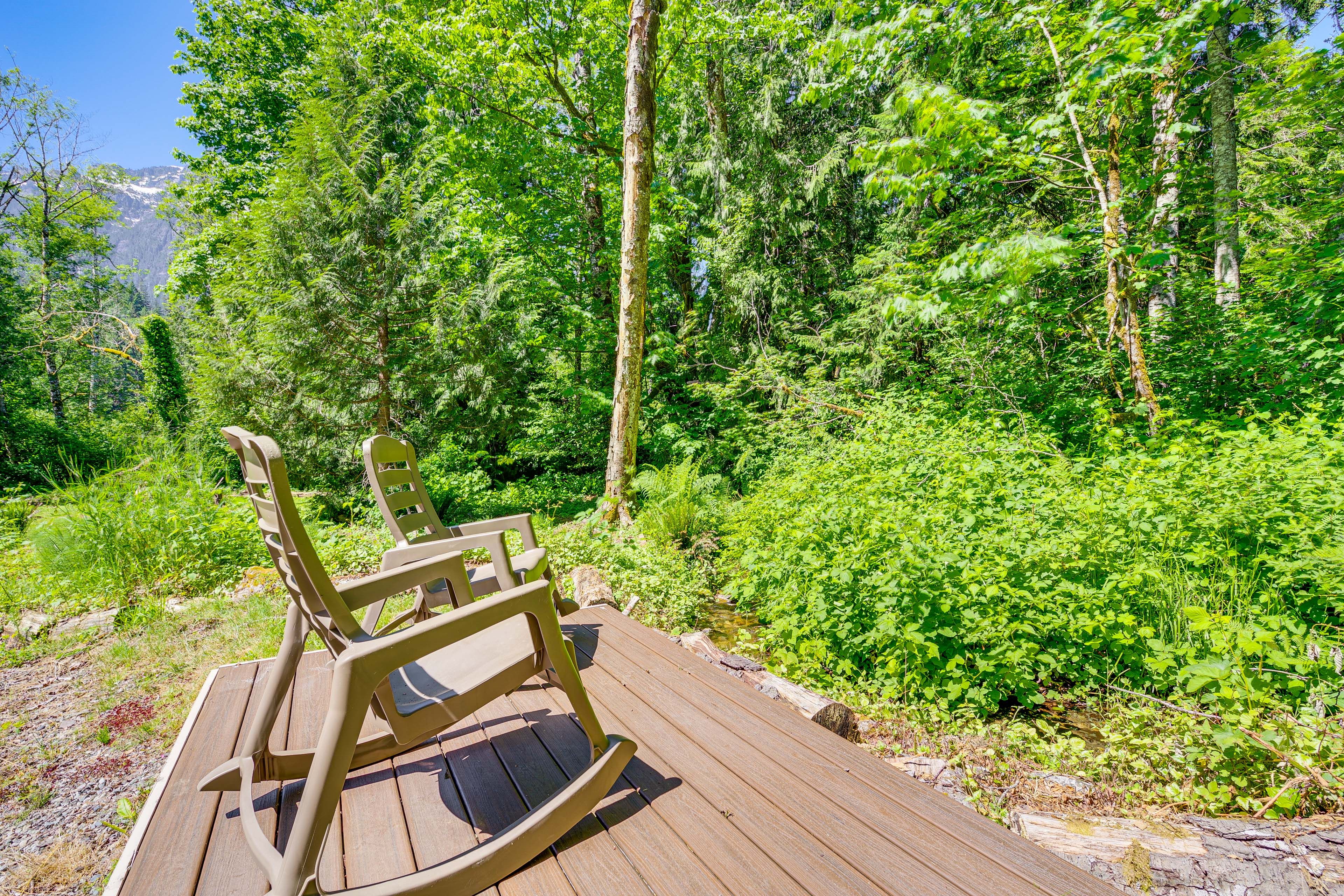Cabin Exterior | Yoga Platform