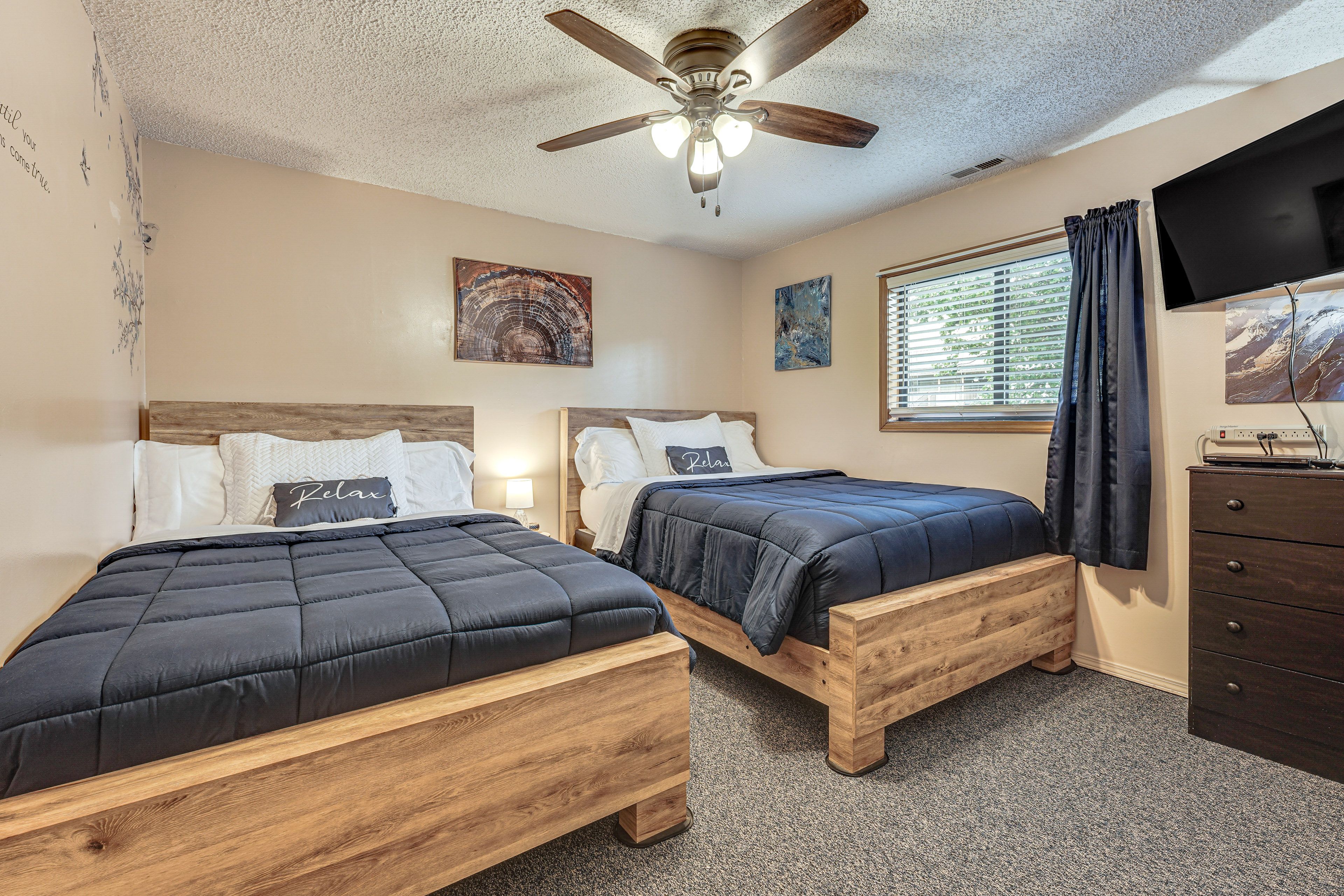 Bedroom 2 | 2 Queen Beds