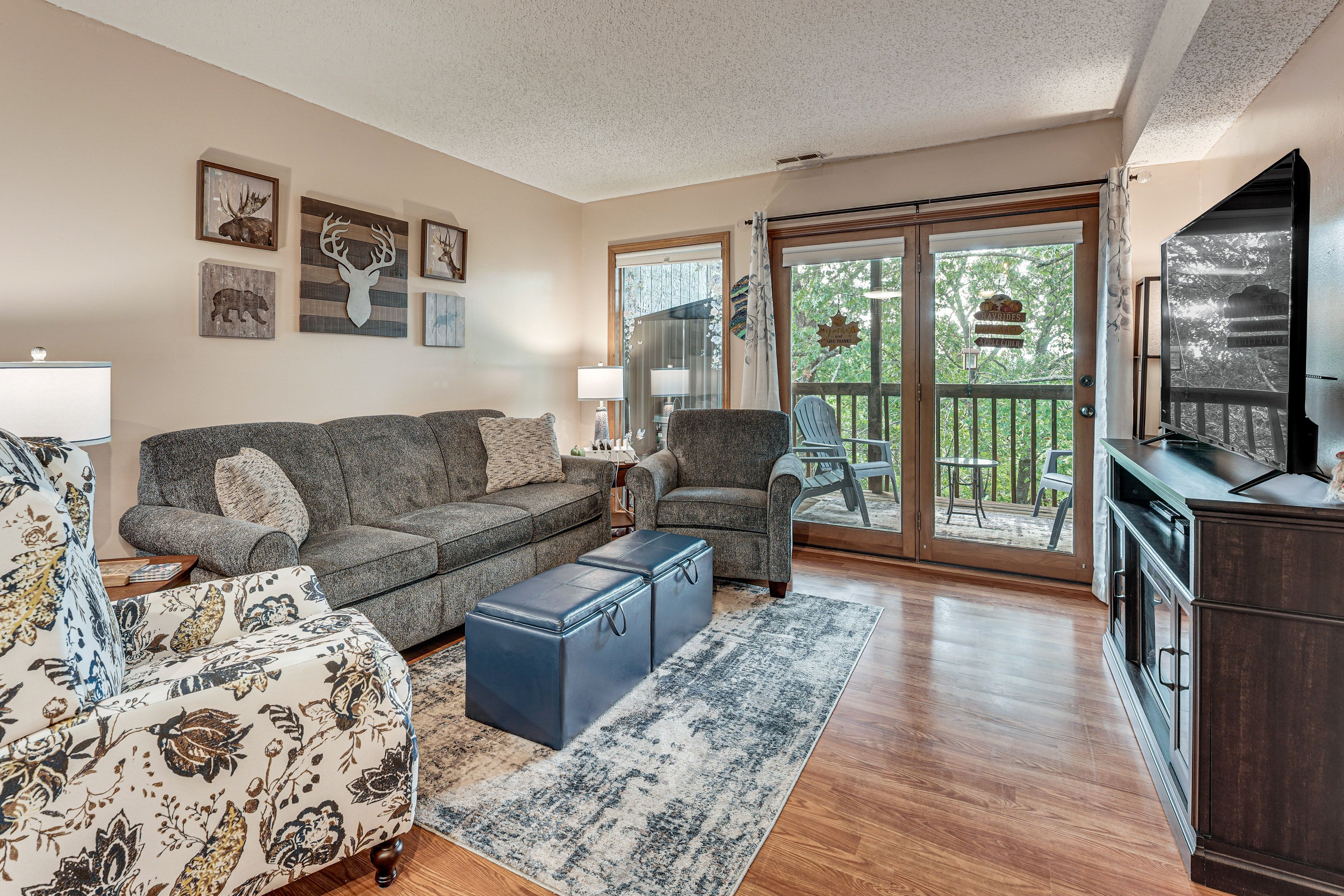 Living Room | Queen Sleeper Sofa | Smart TV | Single-Story Unit