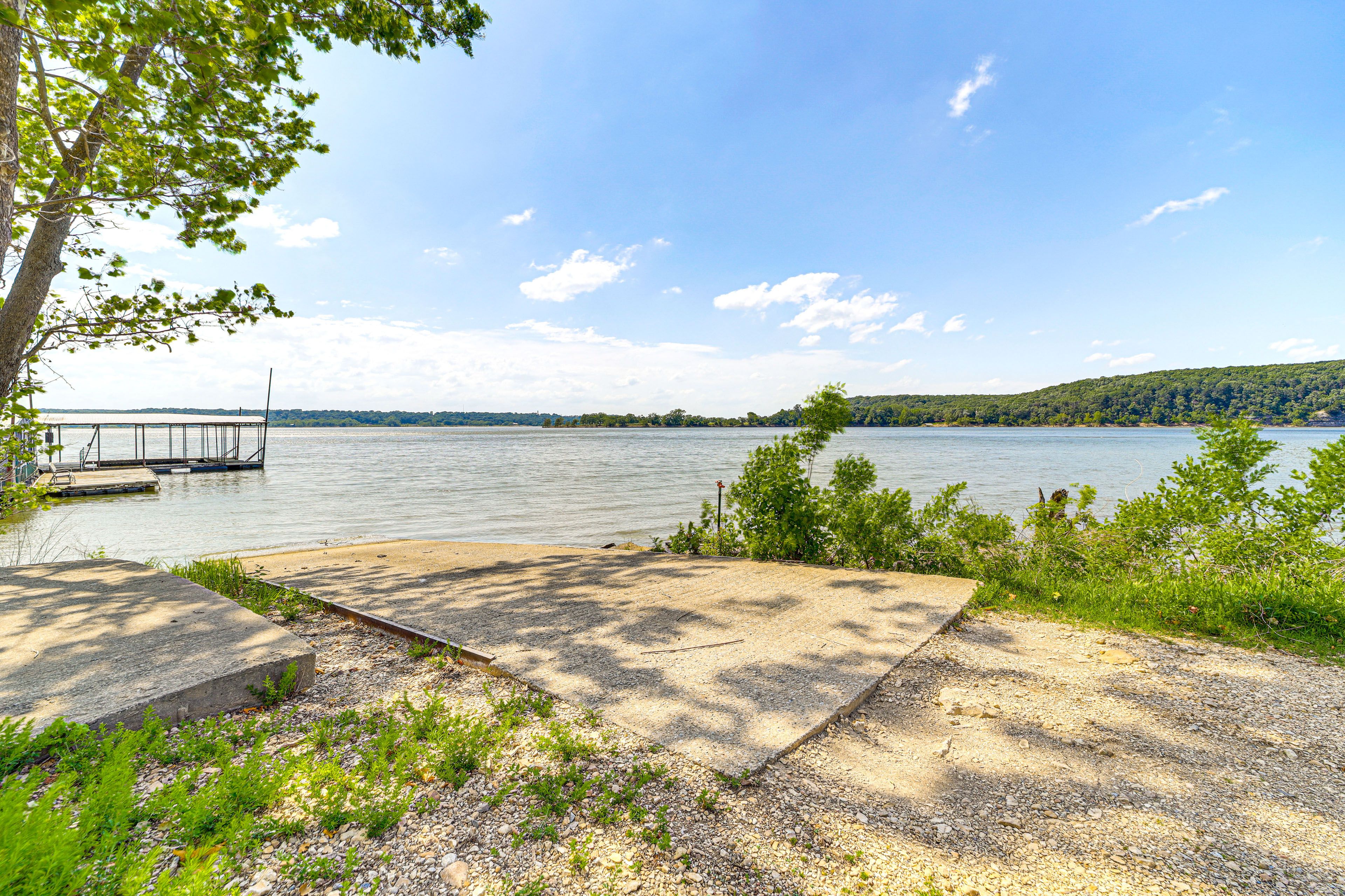 On-Site Lake Access | Boat Ramp