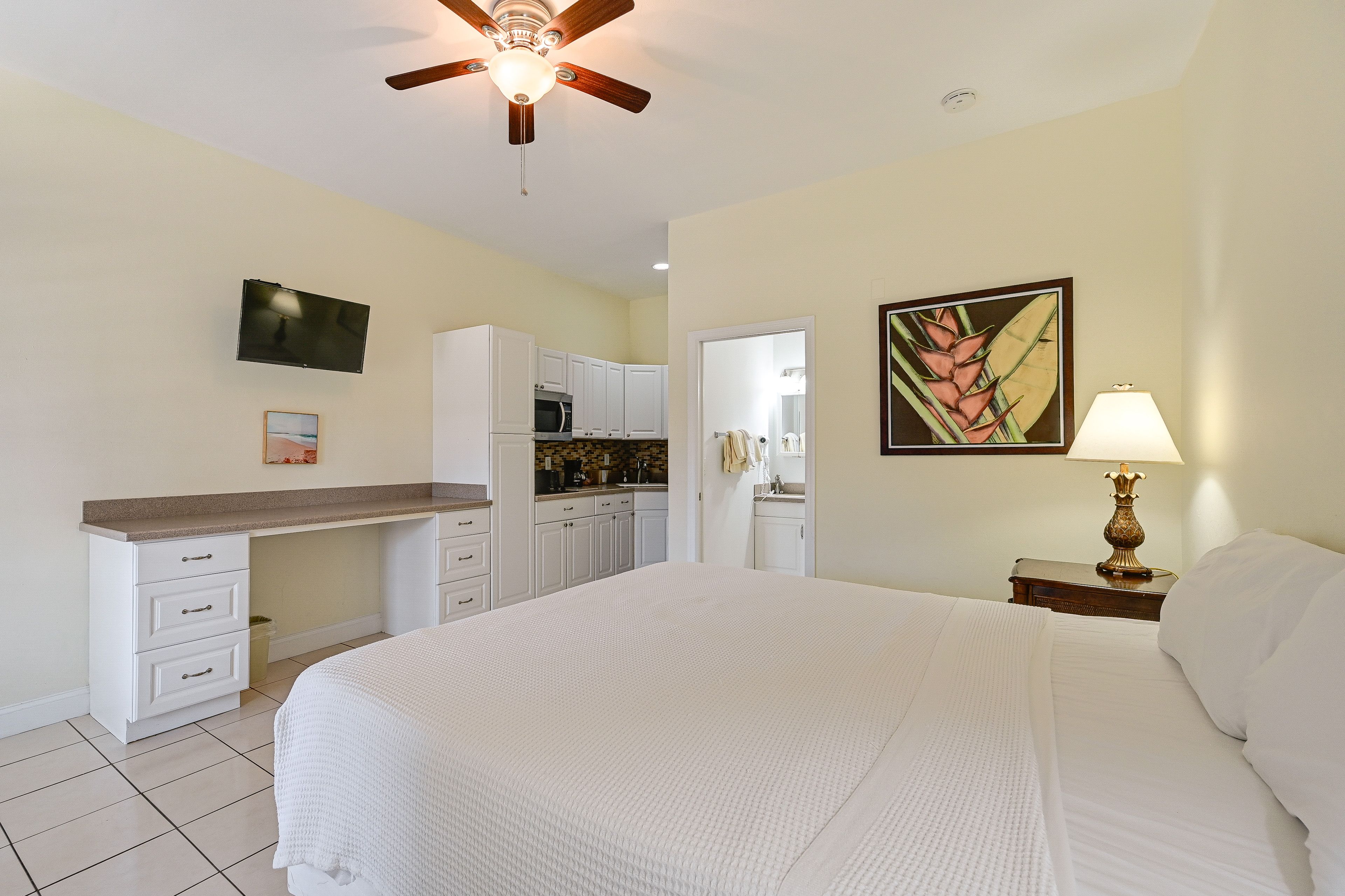 Studio | Queen Bed | Free WiFi | Window A/C Unit | Central Heat
