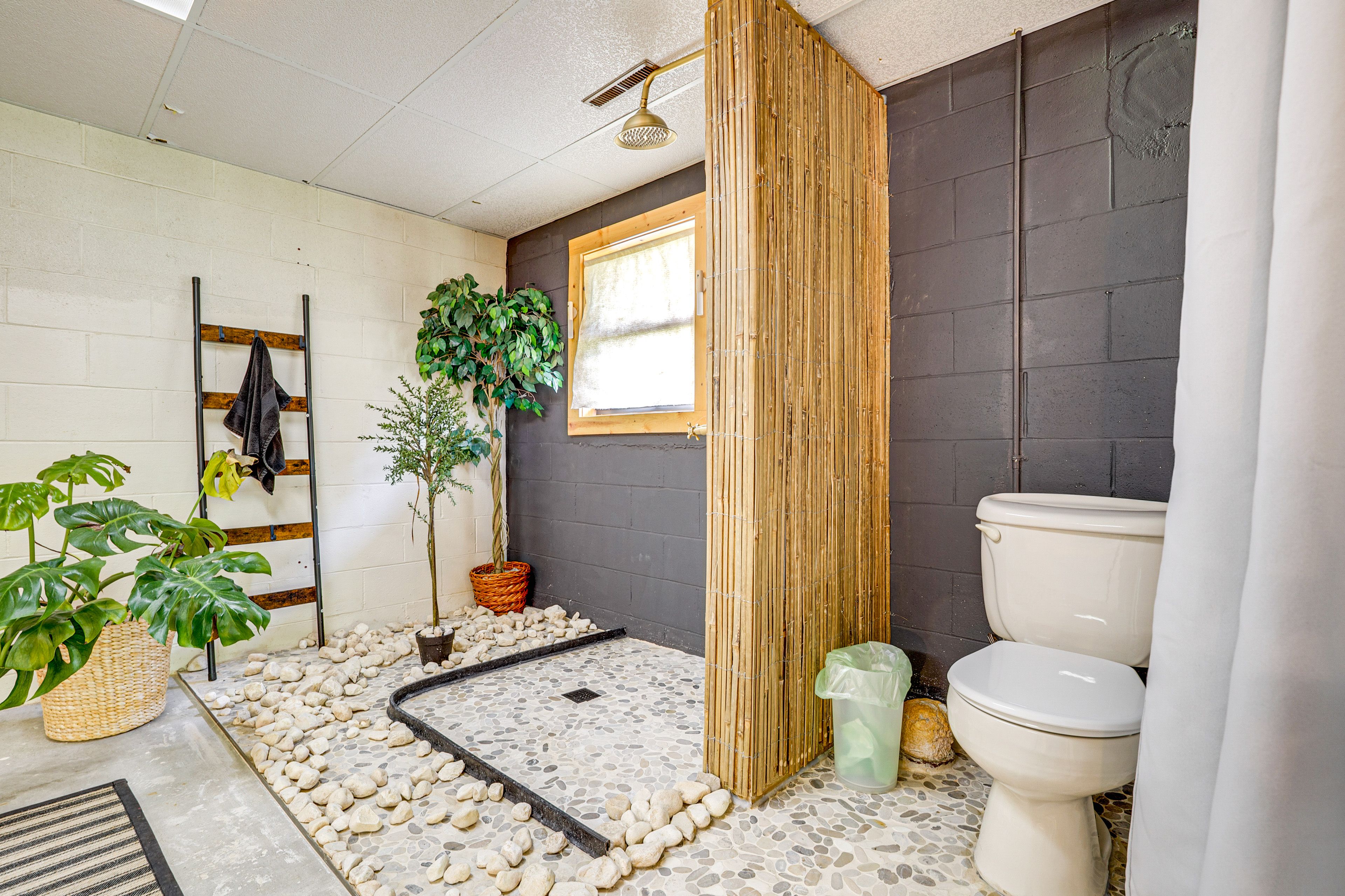 Full Bathroom | Basement Level | Open Concept Bathroom