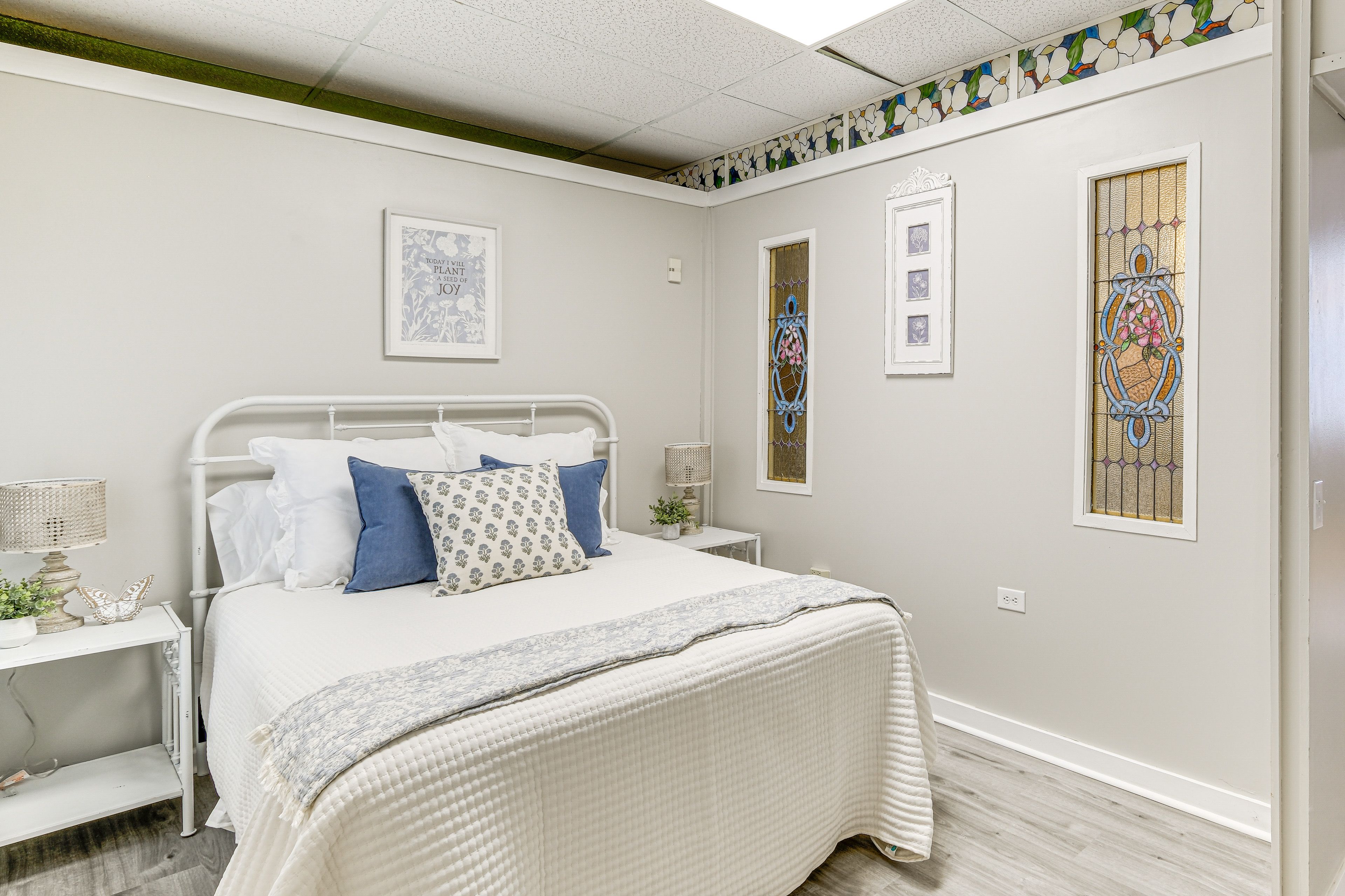 Bedroom 2 | Queen Bed | Linens Provided