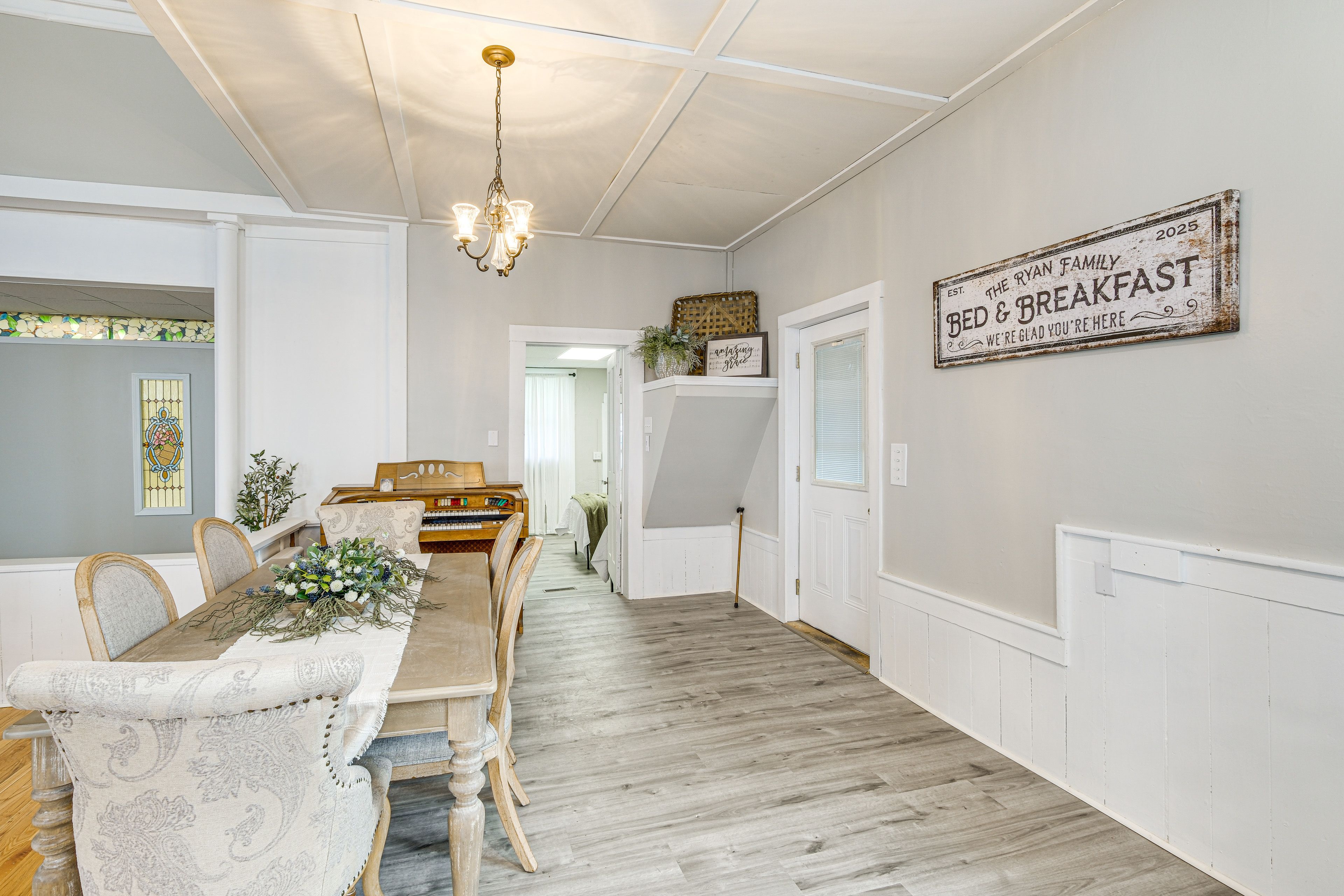 Dining Room | Dishware & Flatware