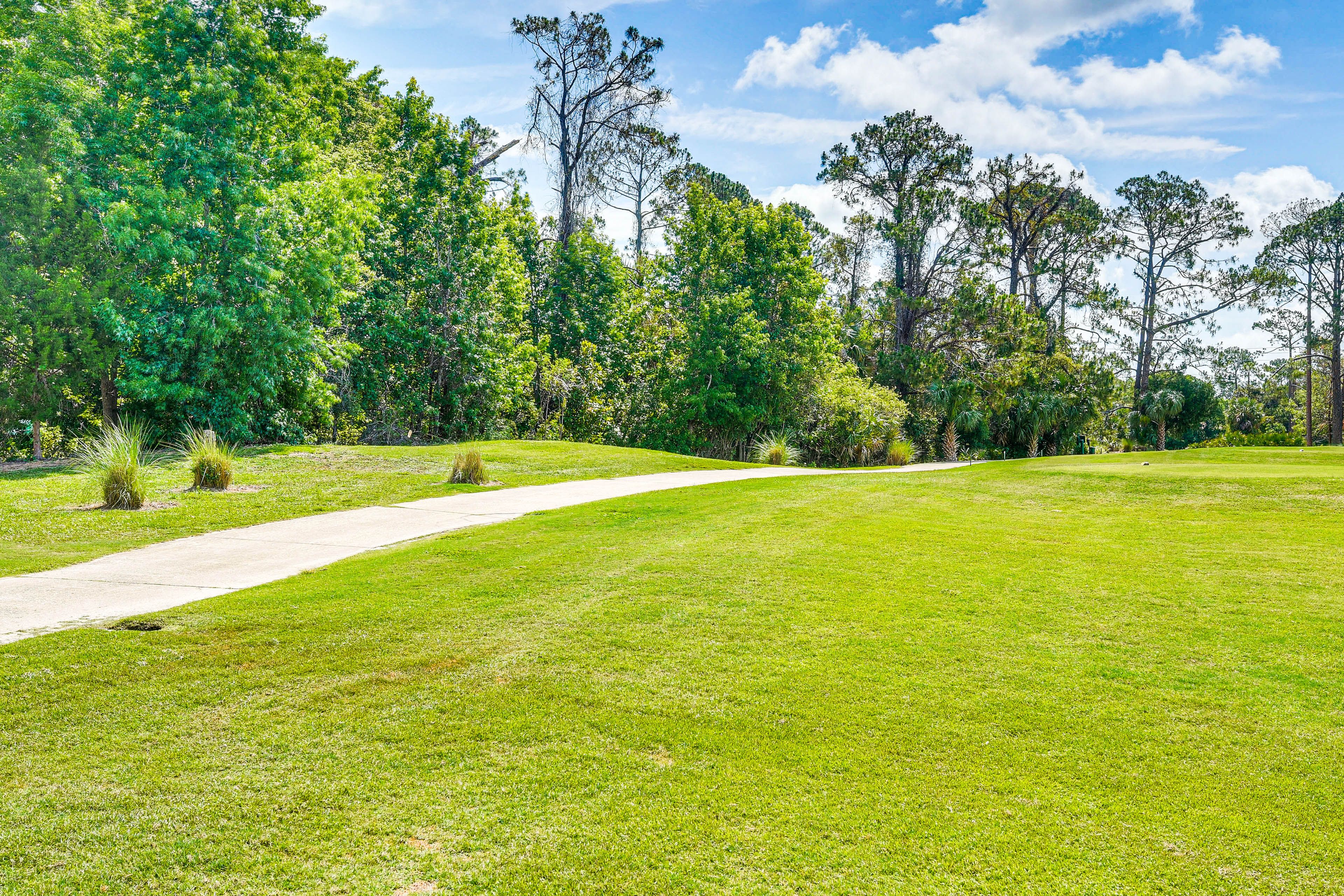 Pine Lakes | Community Amenities | Golf Course