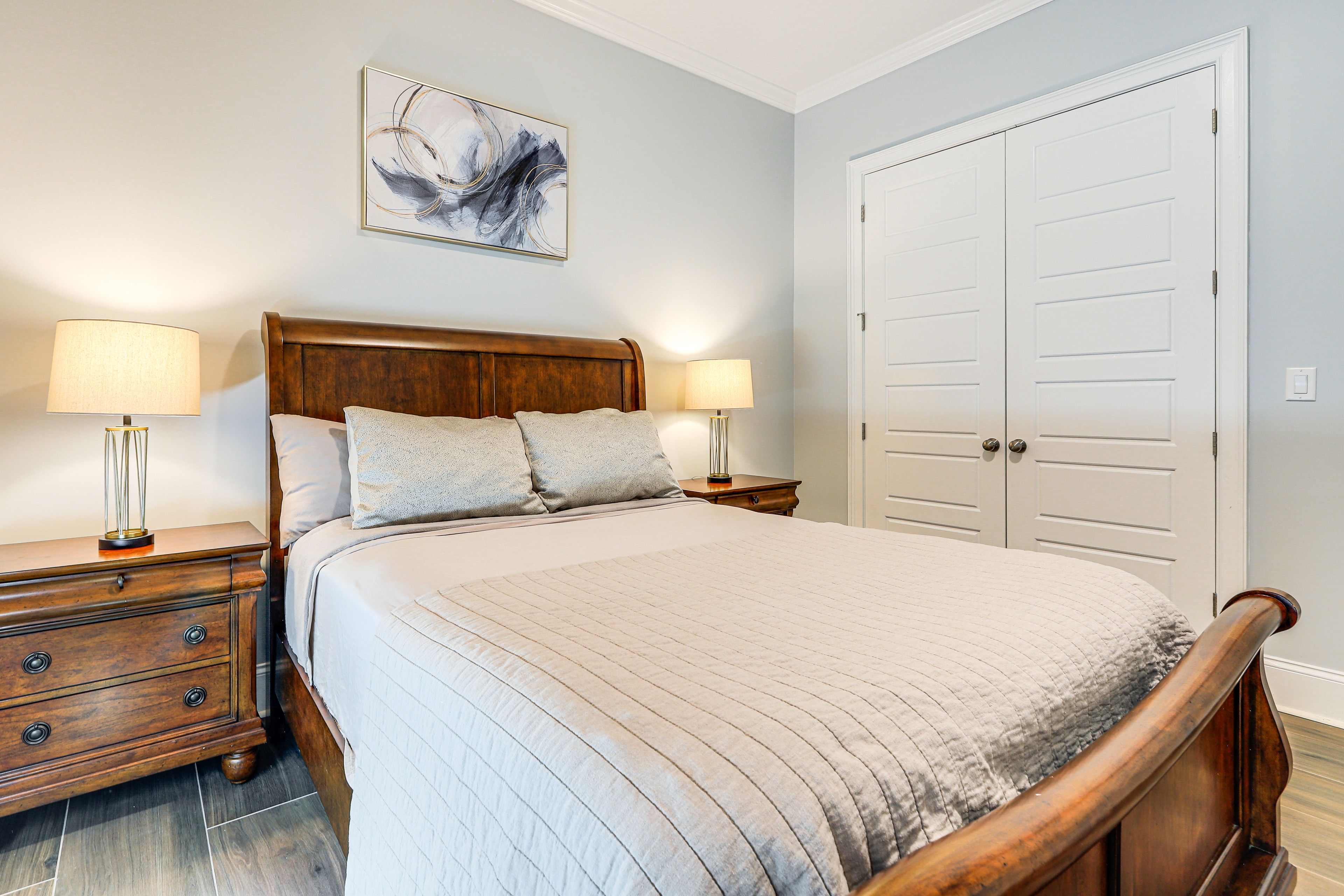 Bedroom 4 | Queen Bed