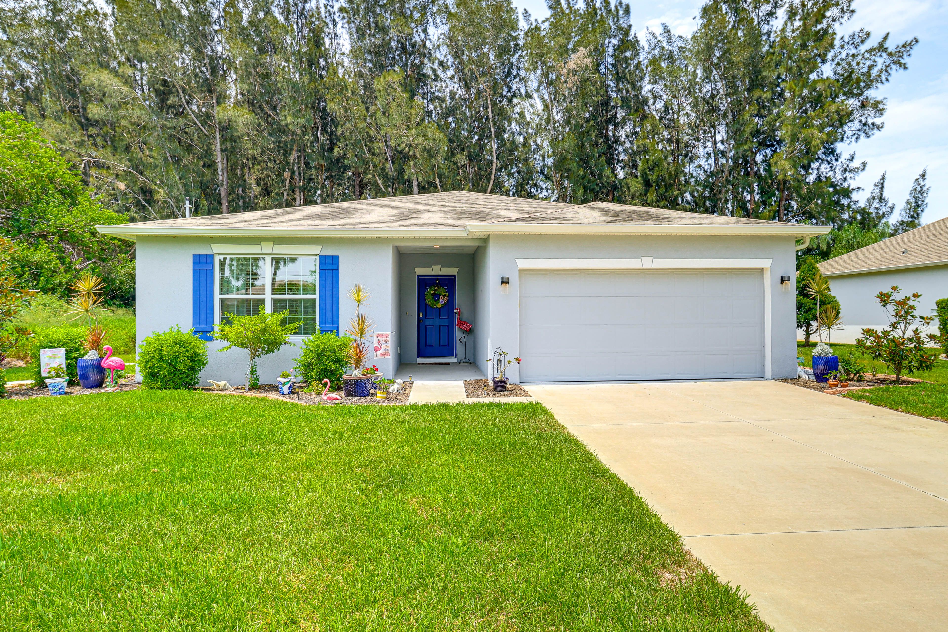 Property Exterior | Single-Story Home | Keyless Entry