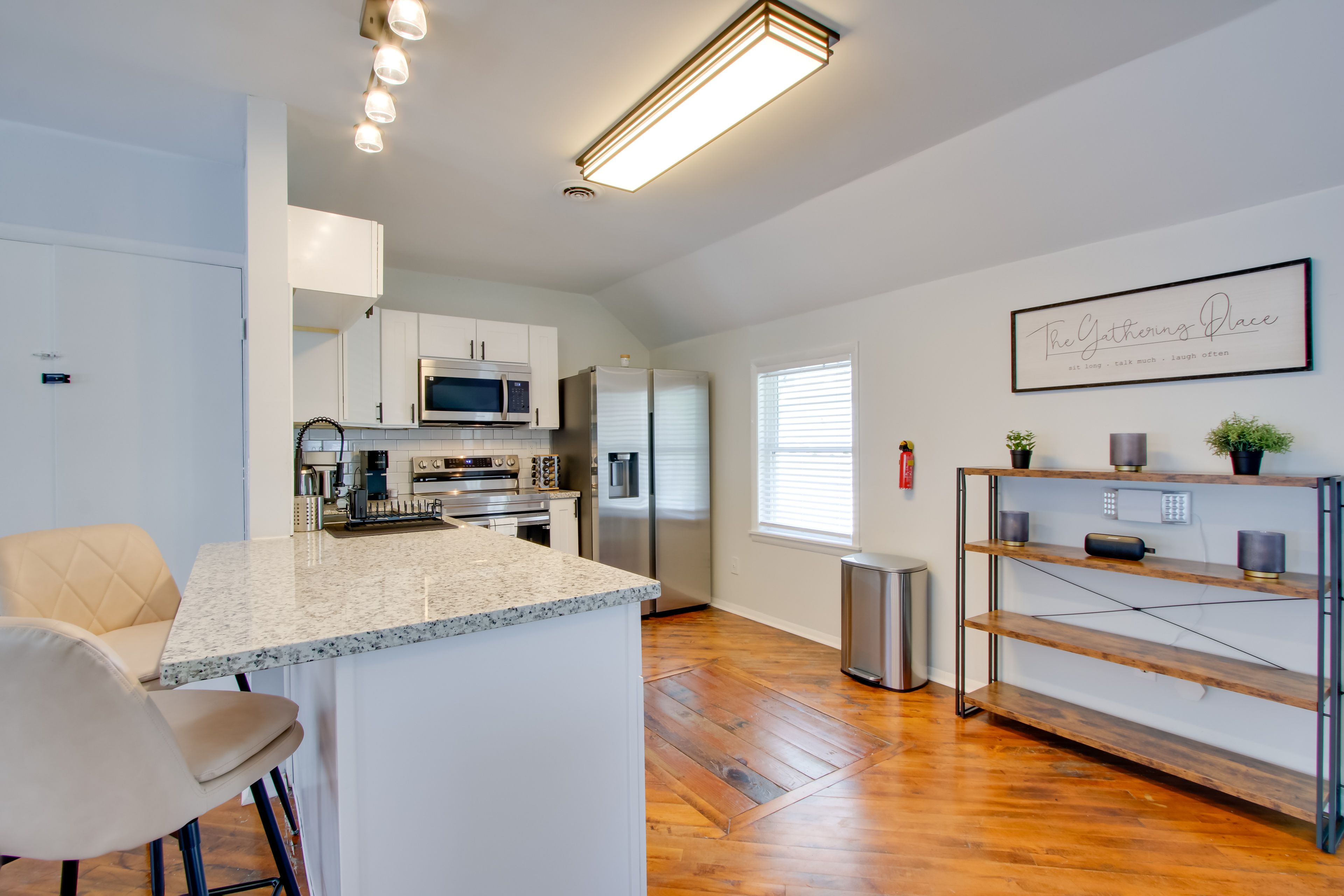 Kitchen | Keurig Coffee Maker | Electric Kettle | Toaster