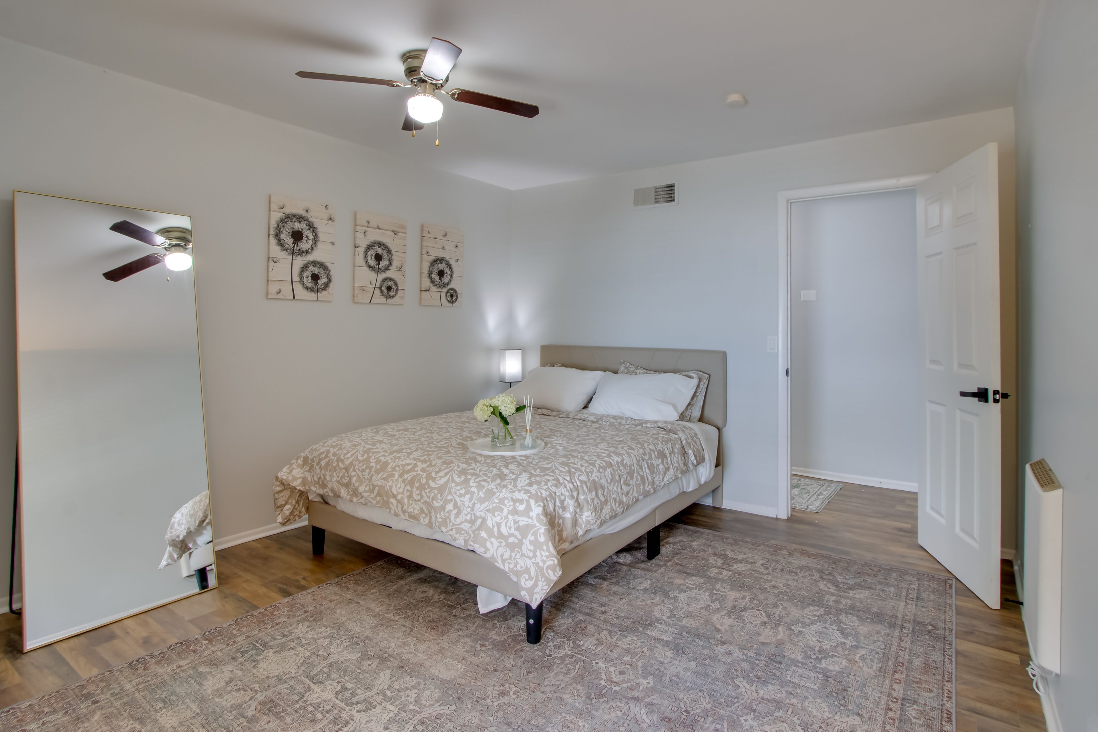 Bedroom 2 | Queen Bed