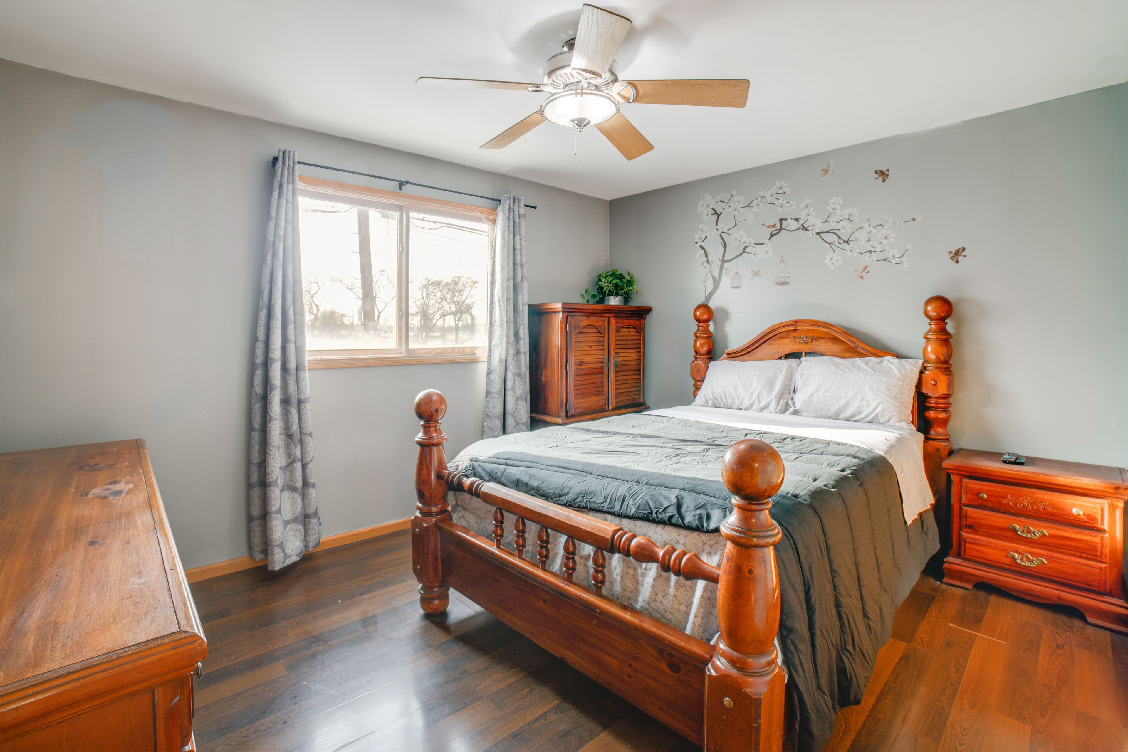 Bedroom 2 | Queen Bed | Upper Level