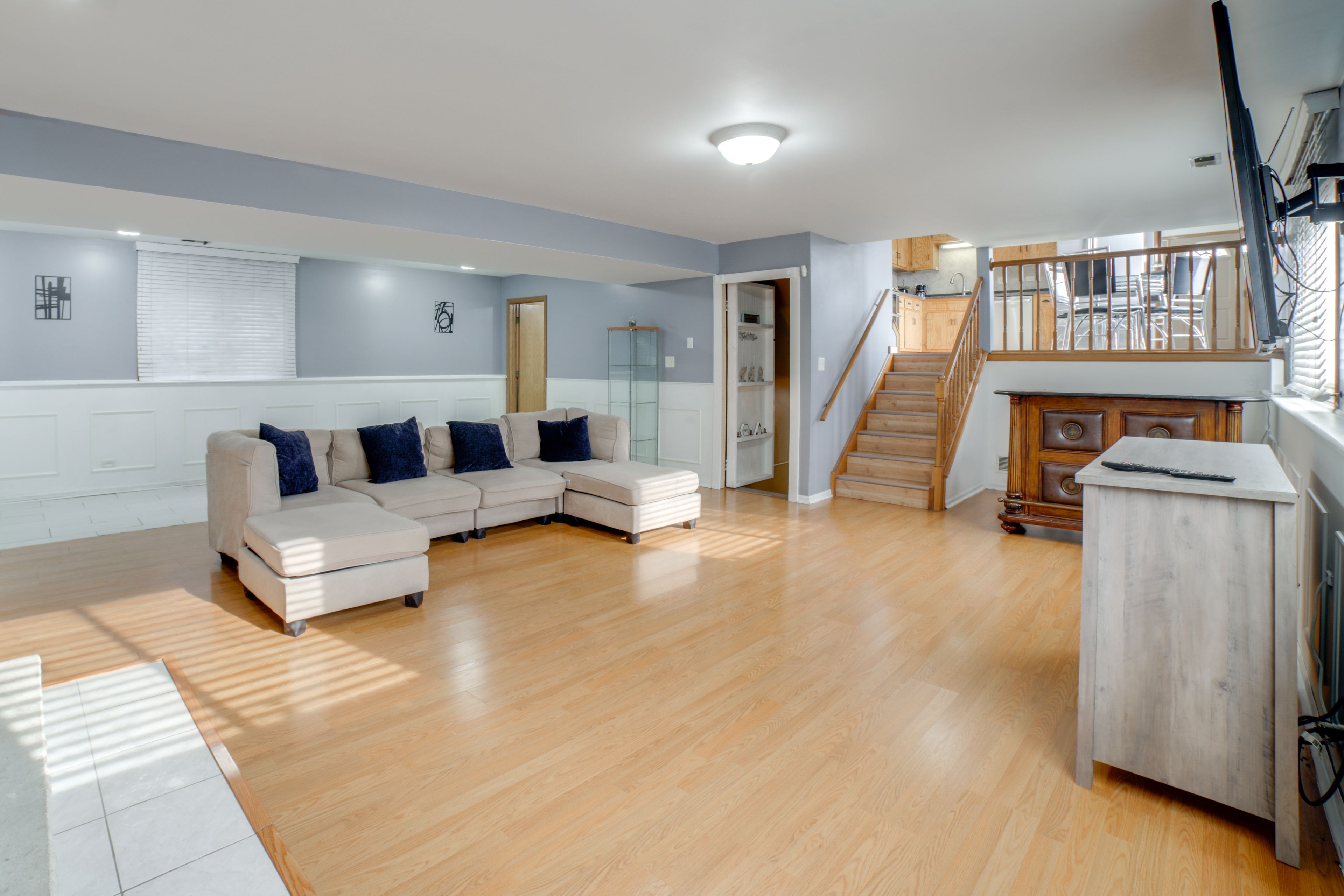 Living Room | Free WiFi | Central A/C | Lower Level