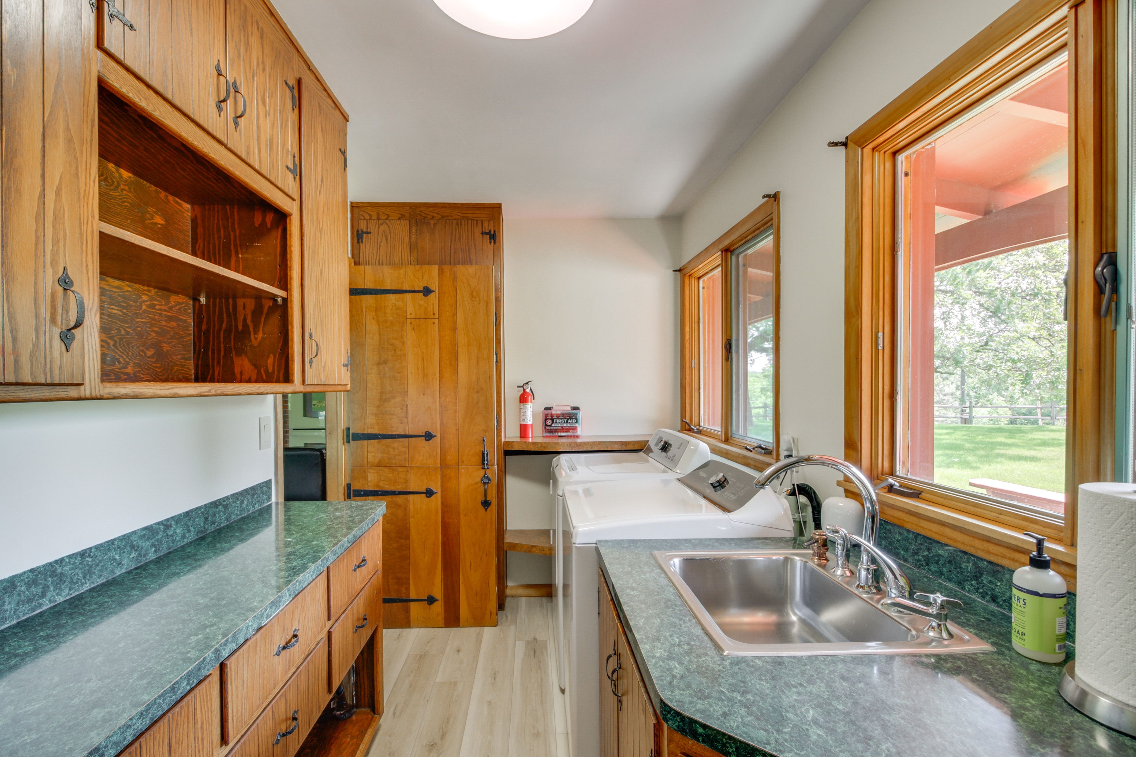 Laundry Room | Washer & Dryer