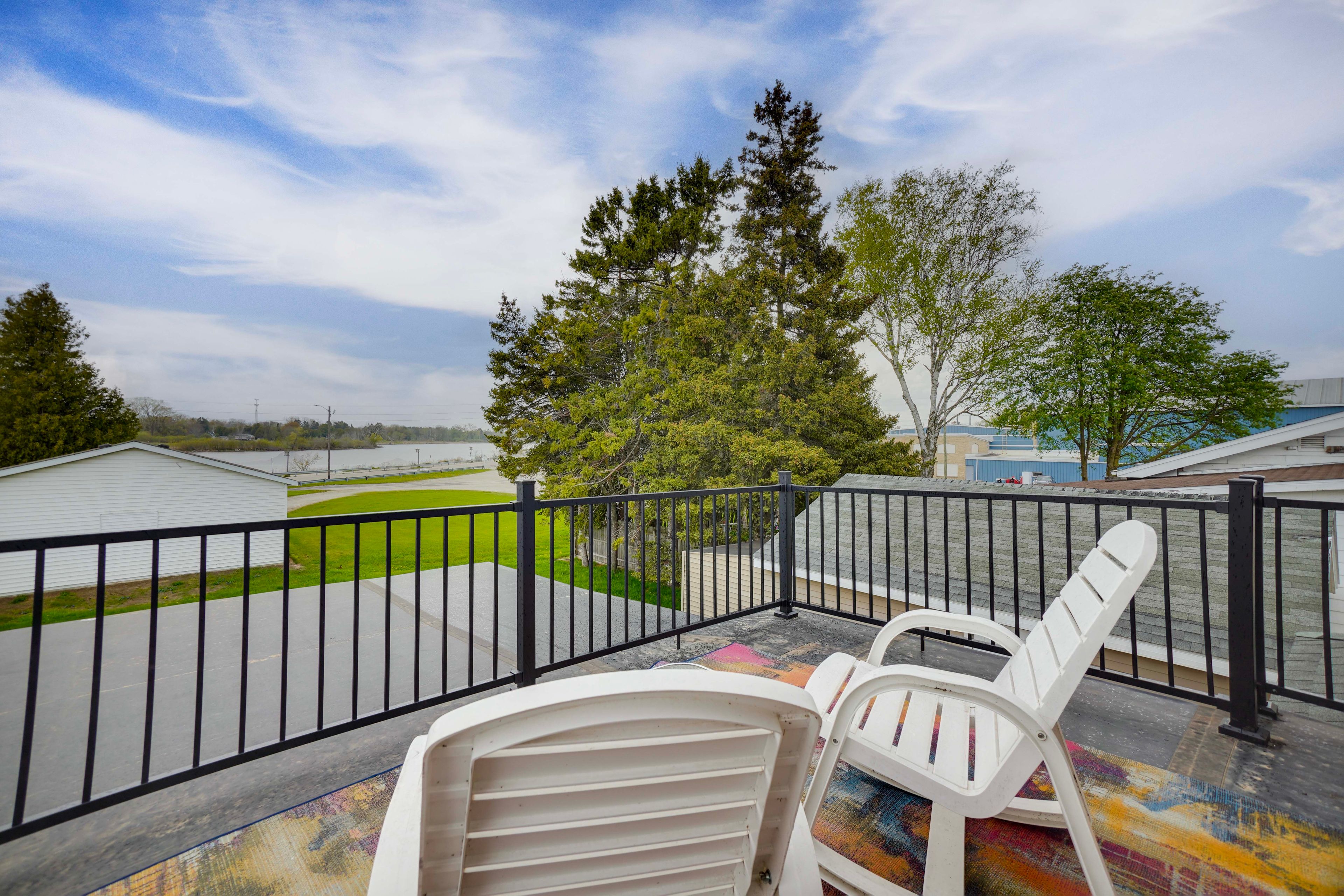 Two Rivers Vacation Rental | 4BR | 2.5BA | 5 Steps Required | 1,800 Sq Ft