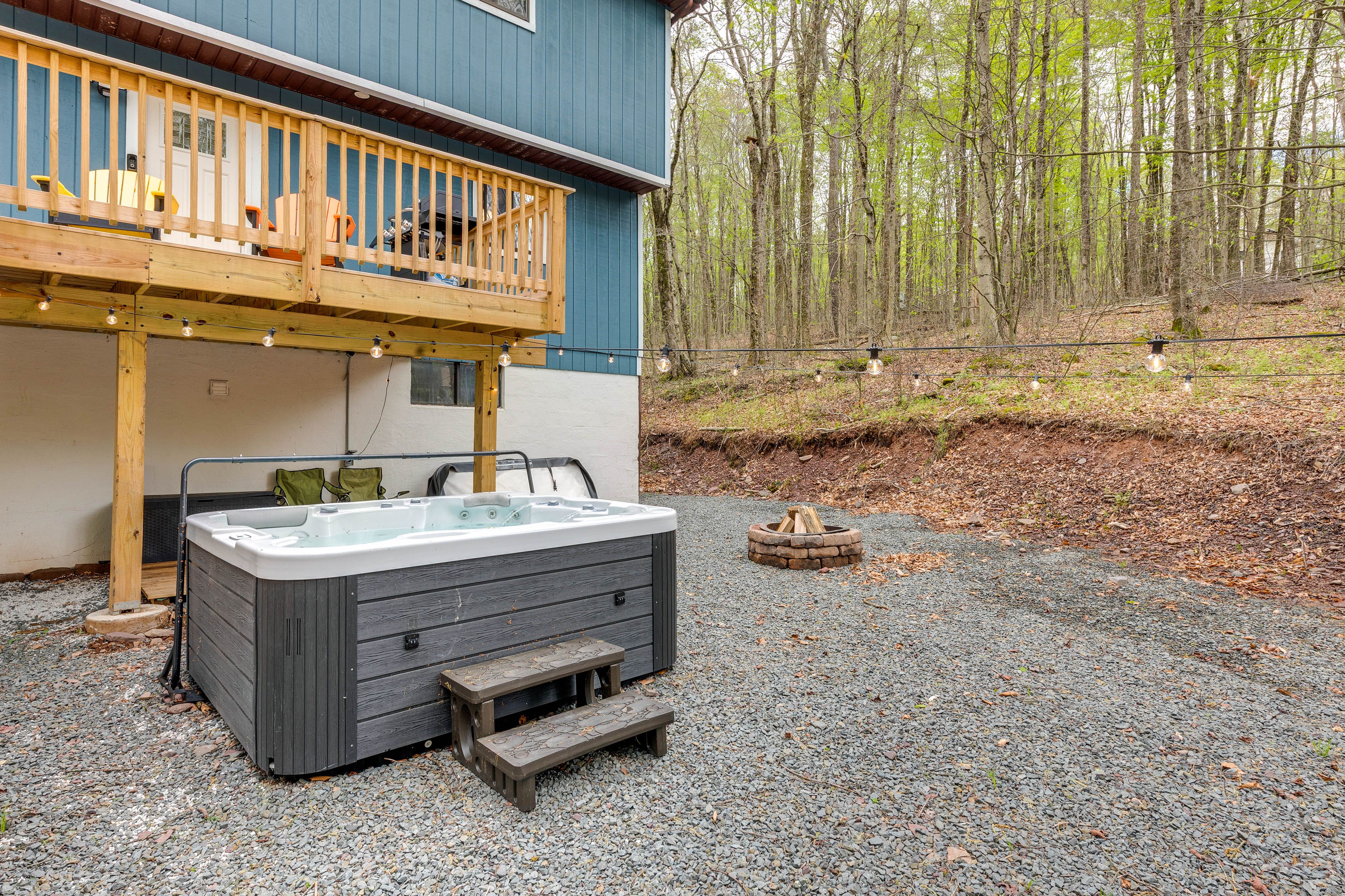 Private Hot Tub | Fire Pit