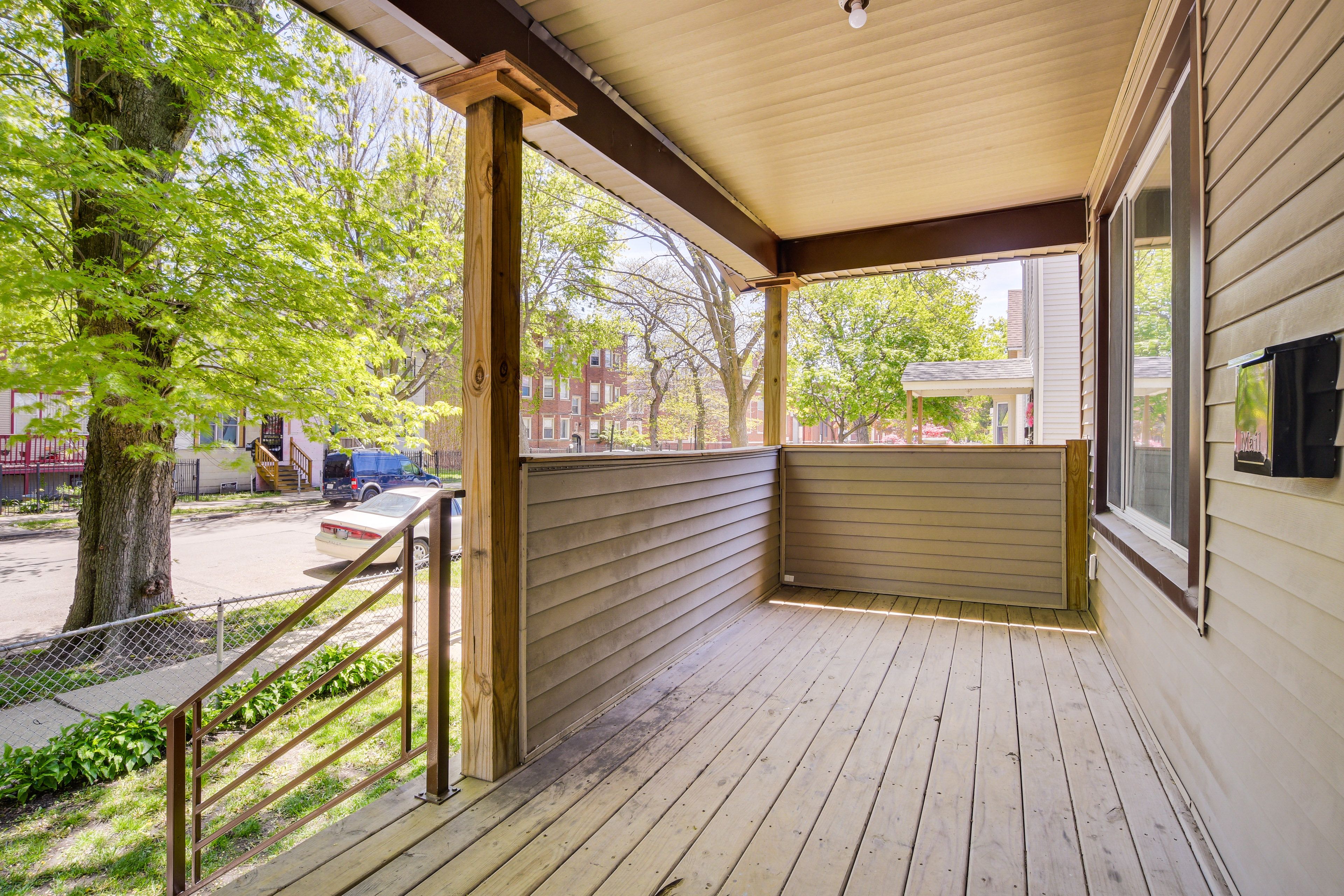 Apartment Exterior | Shared Front Porch