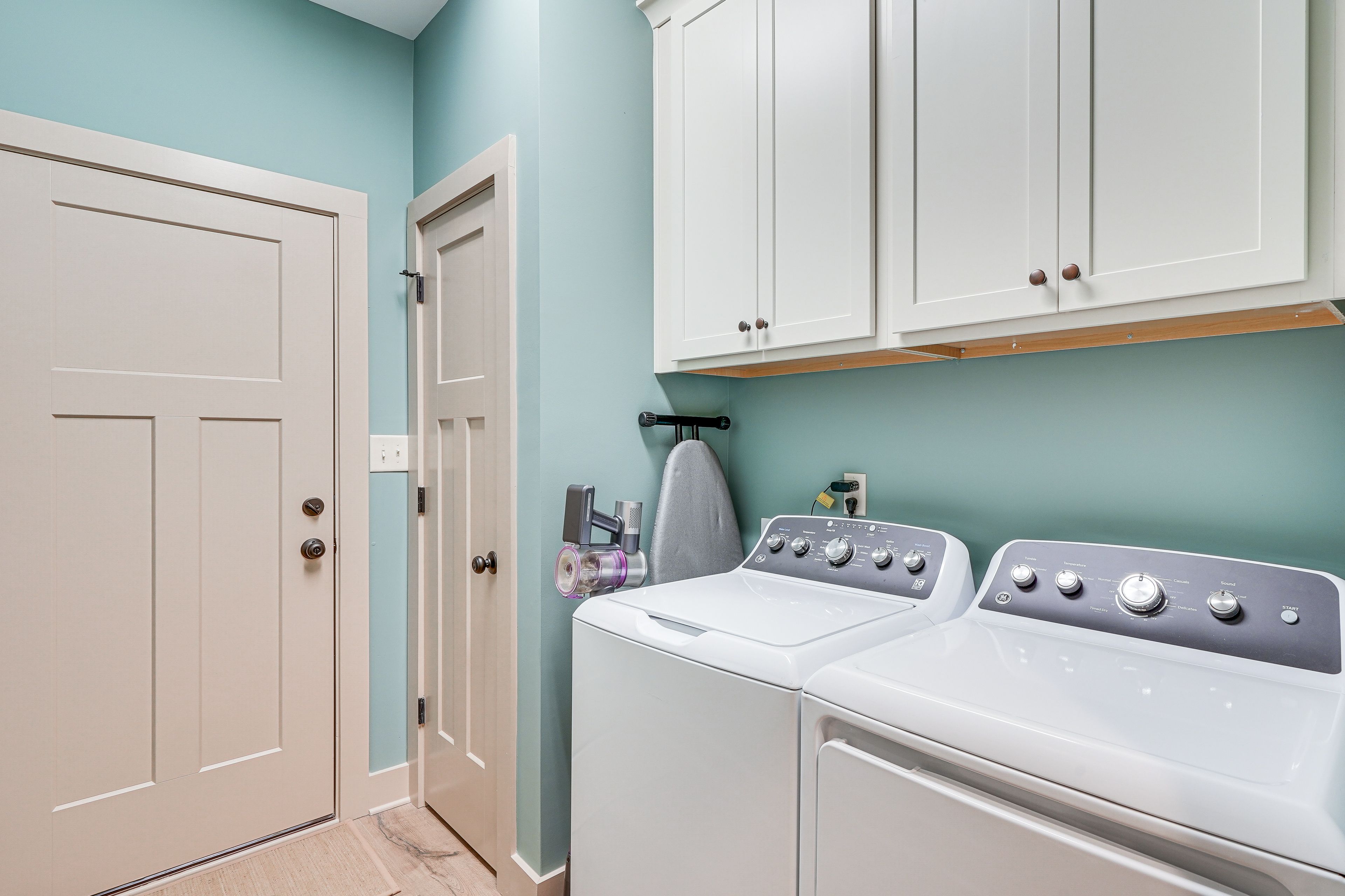 Laundry Area | Washer/Dryer