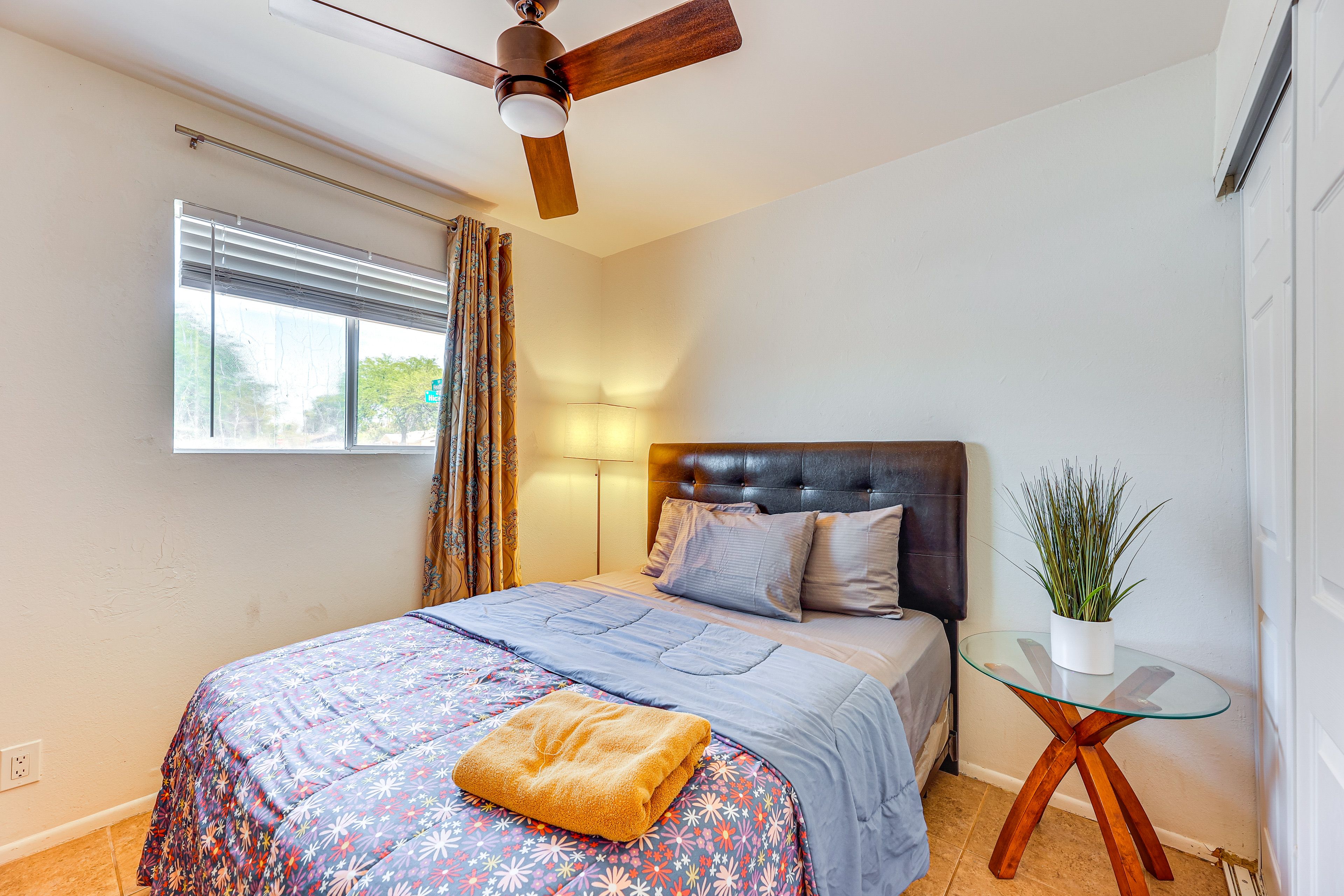 Bedroom 3 | Queen Bed | Smart TV