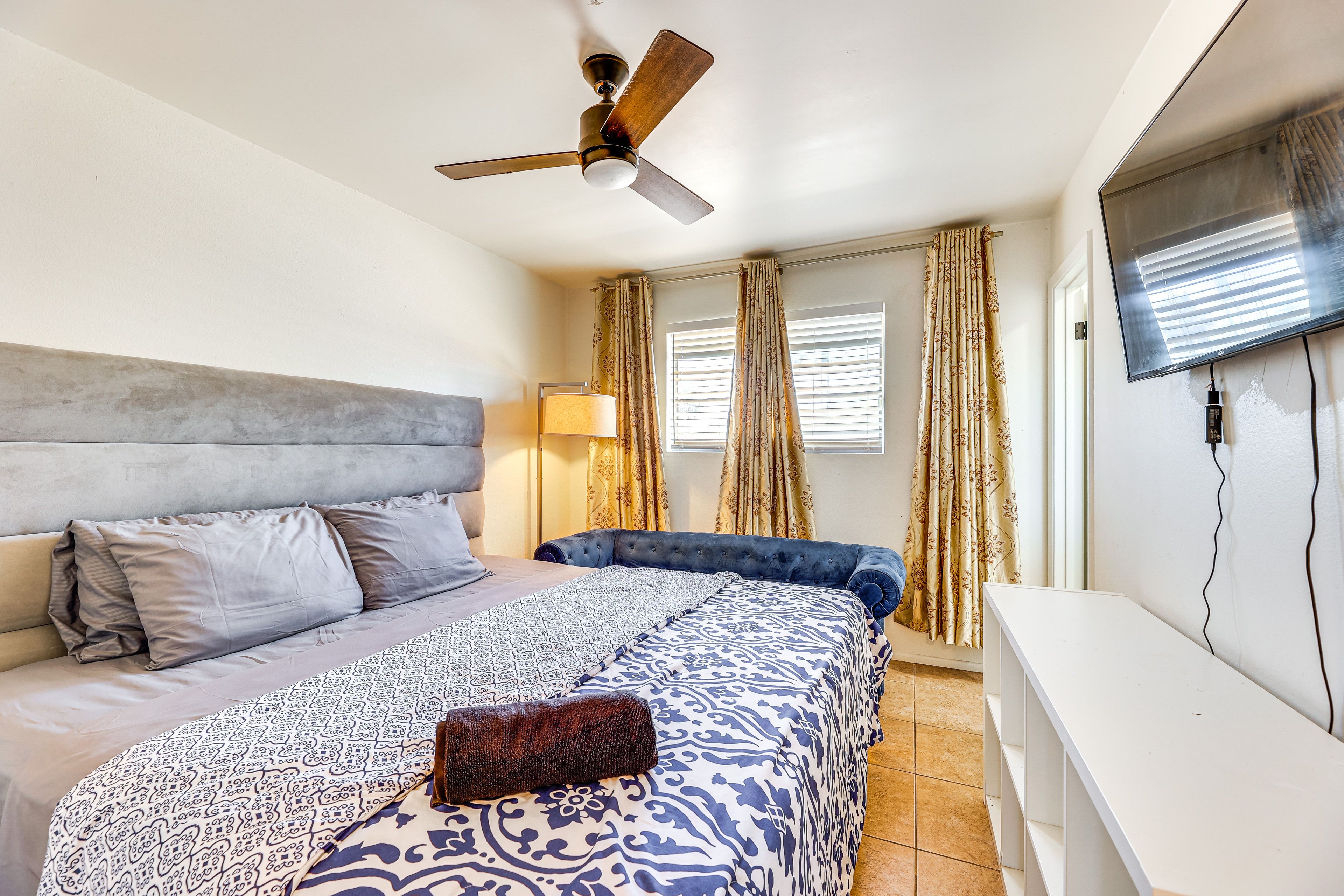 Bedroom Suite 1 | King Bed