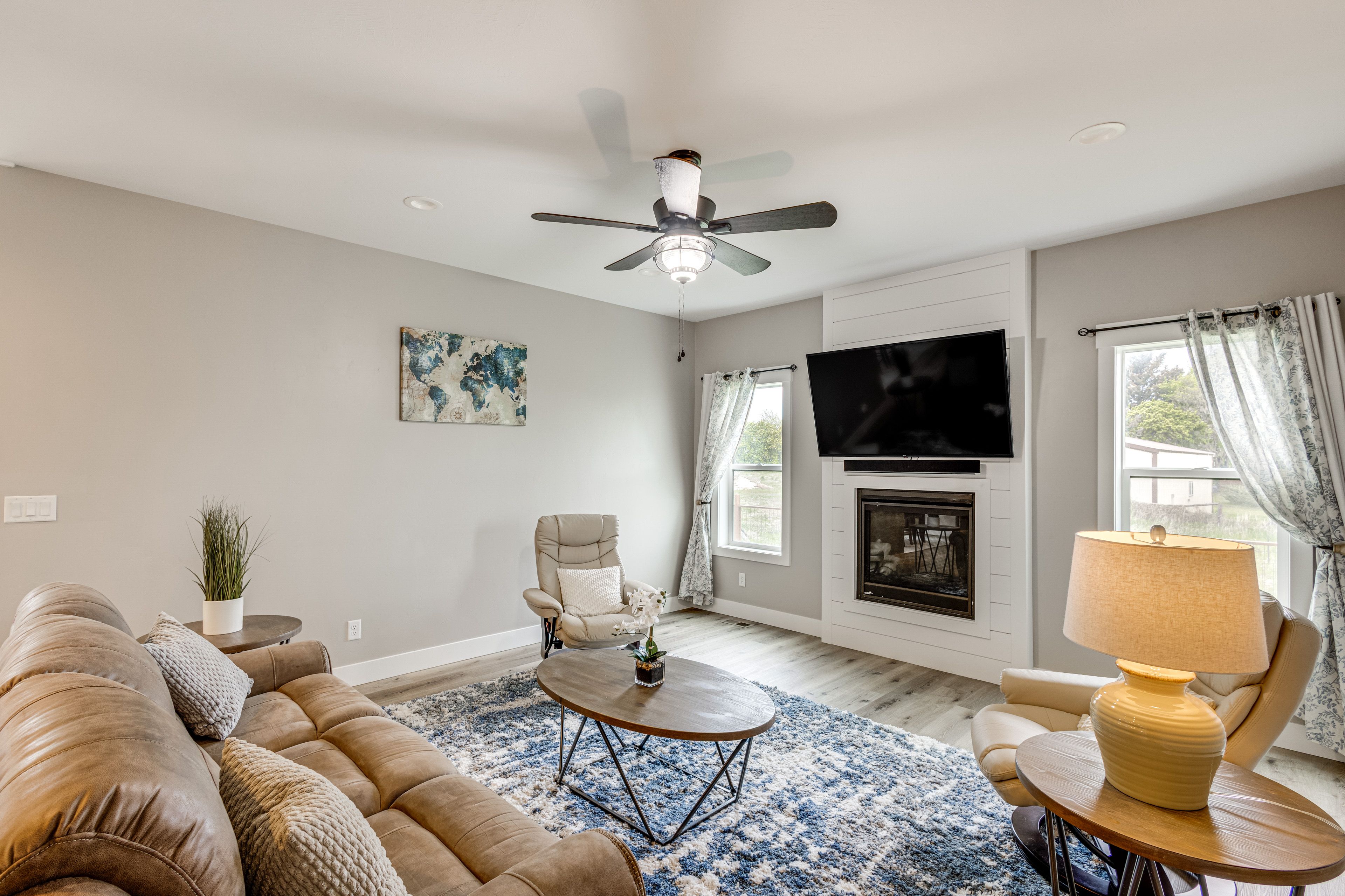 Living Room | Smart TVs | Free WiFi
