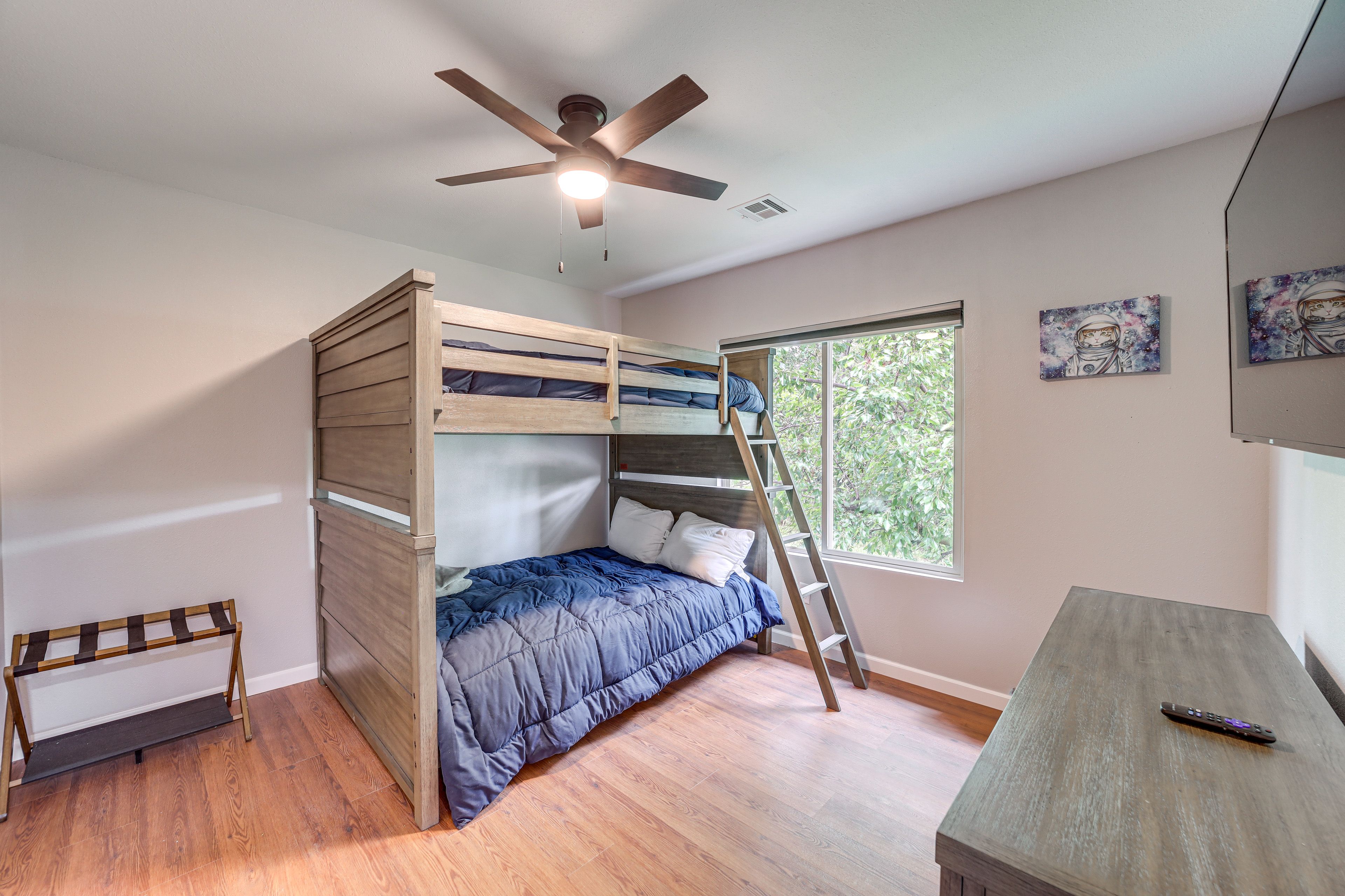 Bedroom 2 | Full Bunk Bed