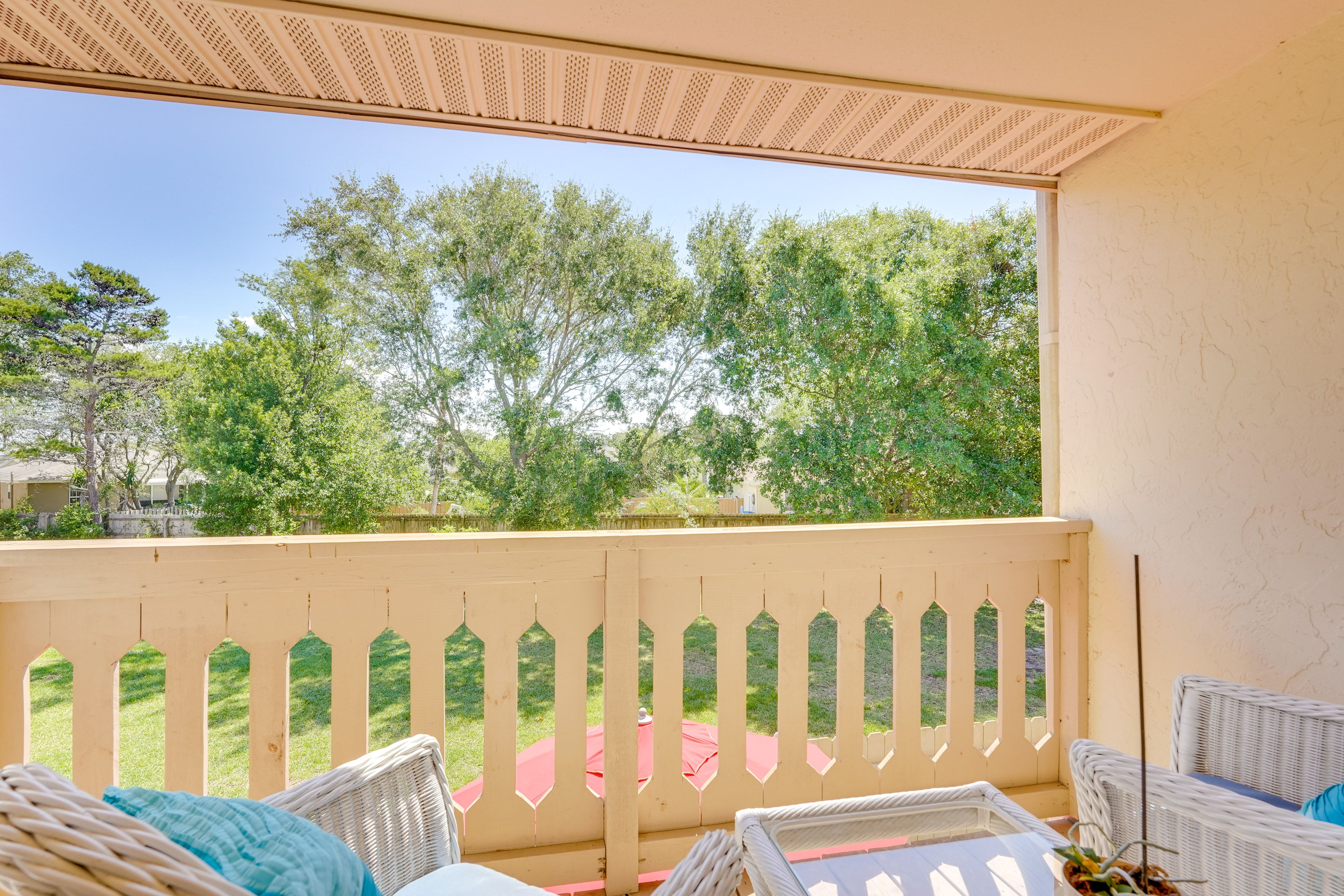 Private Balcony | 2nd Floor