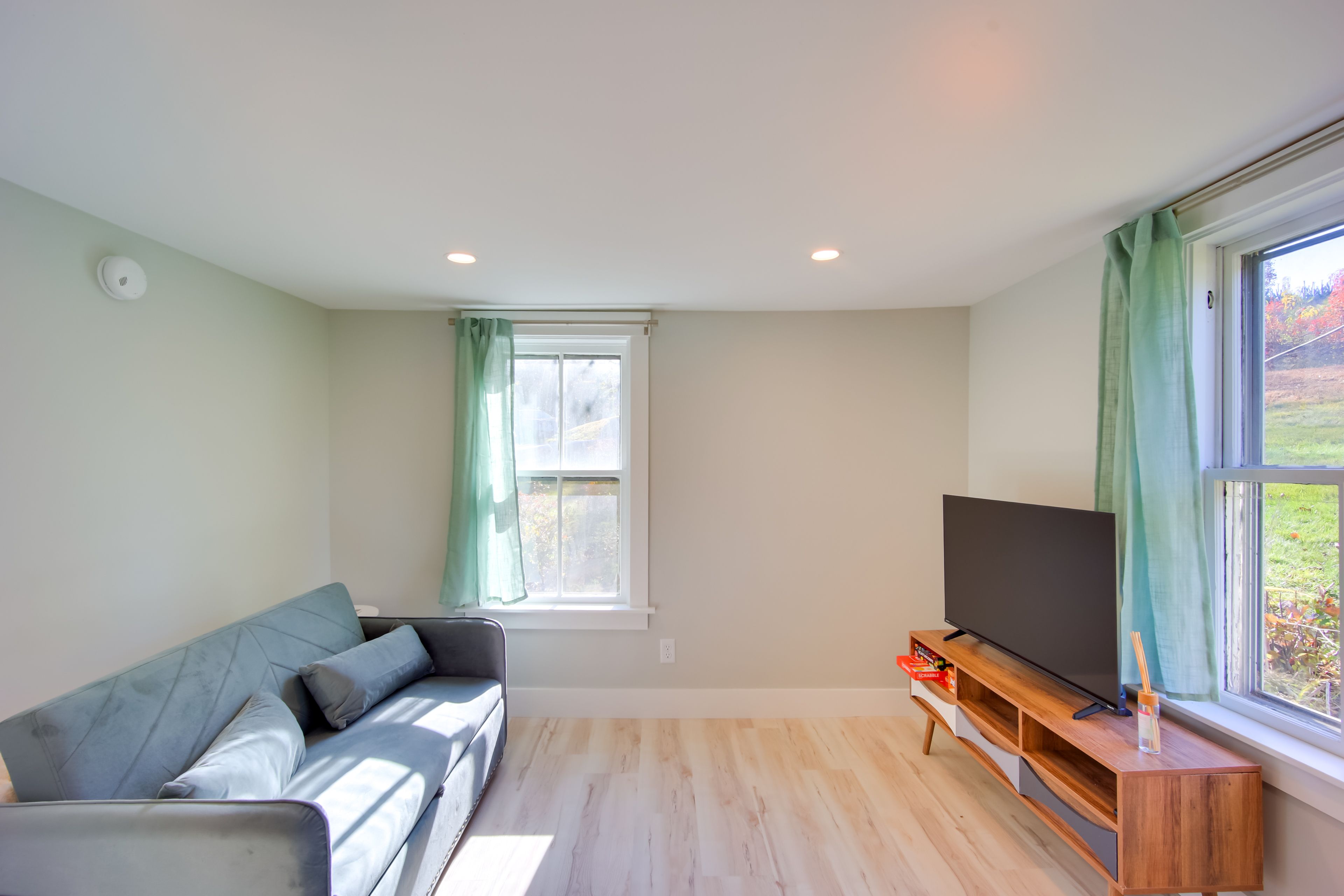 Living Room | Full Sleeper Sofa | Smart TV