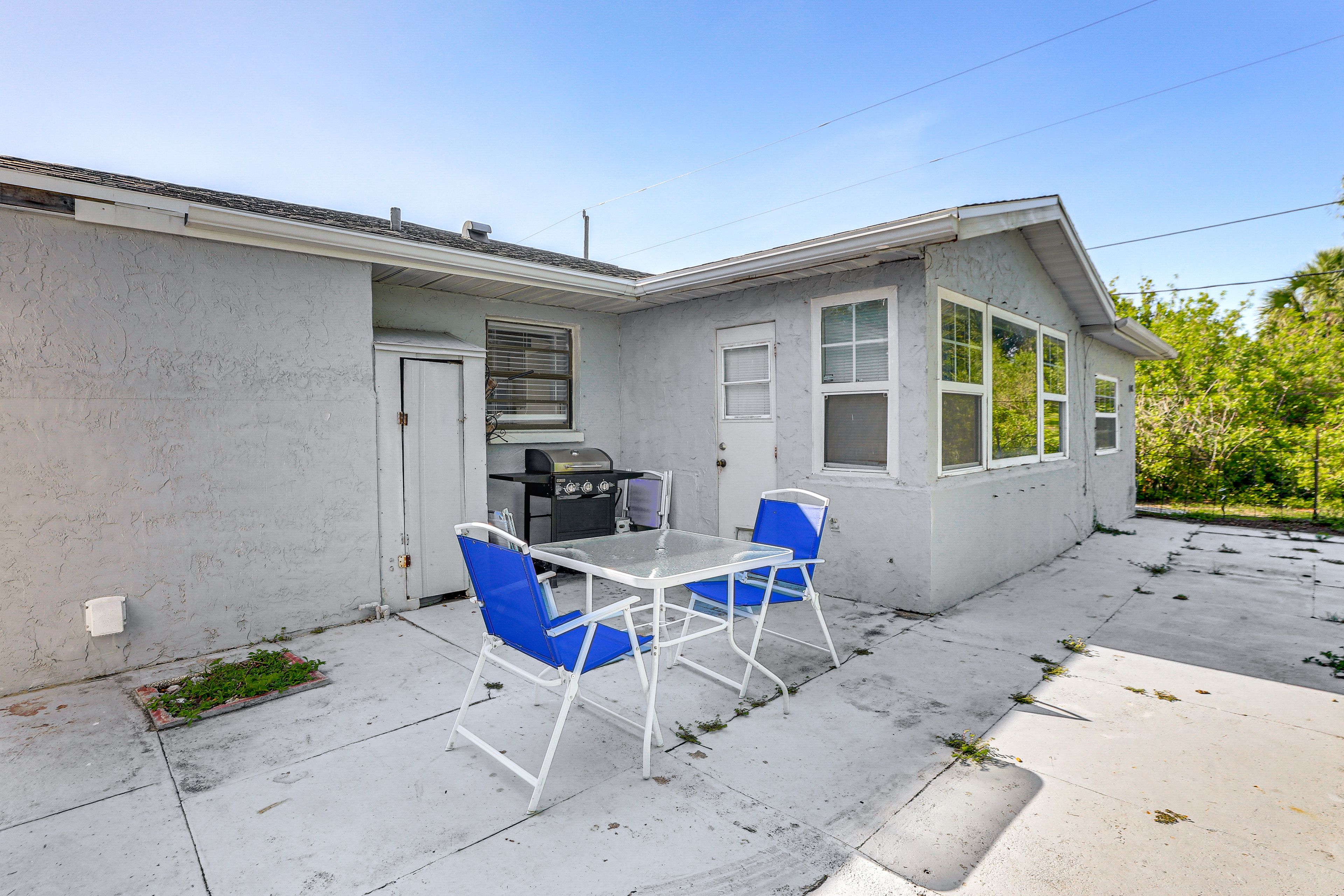 House Exterior | Patio | Dining Area | Gas Grill