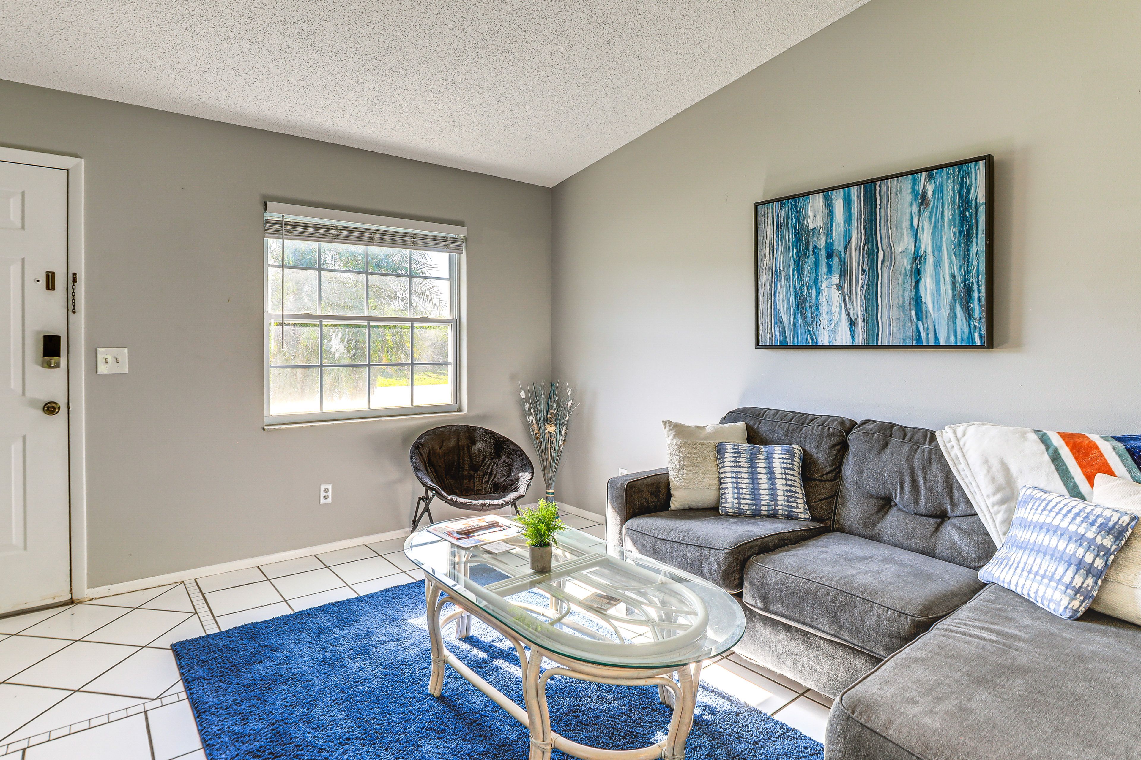 Living Area | TV