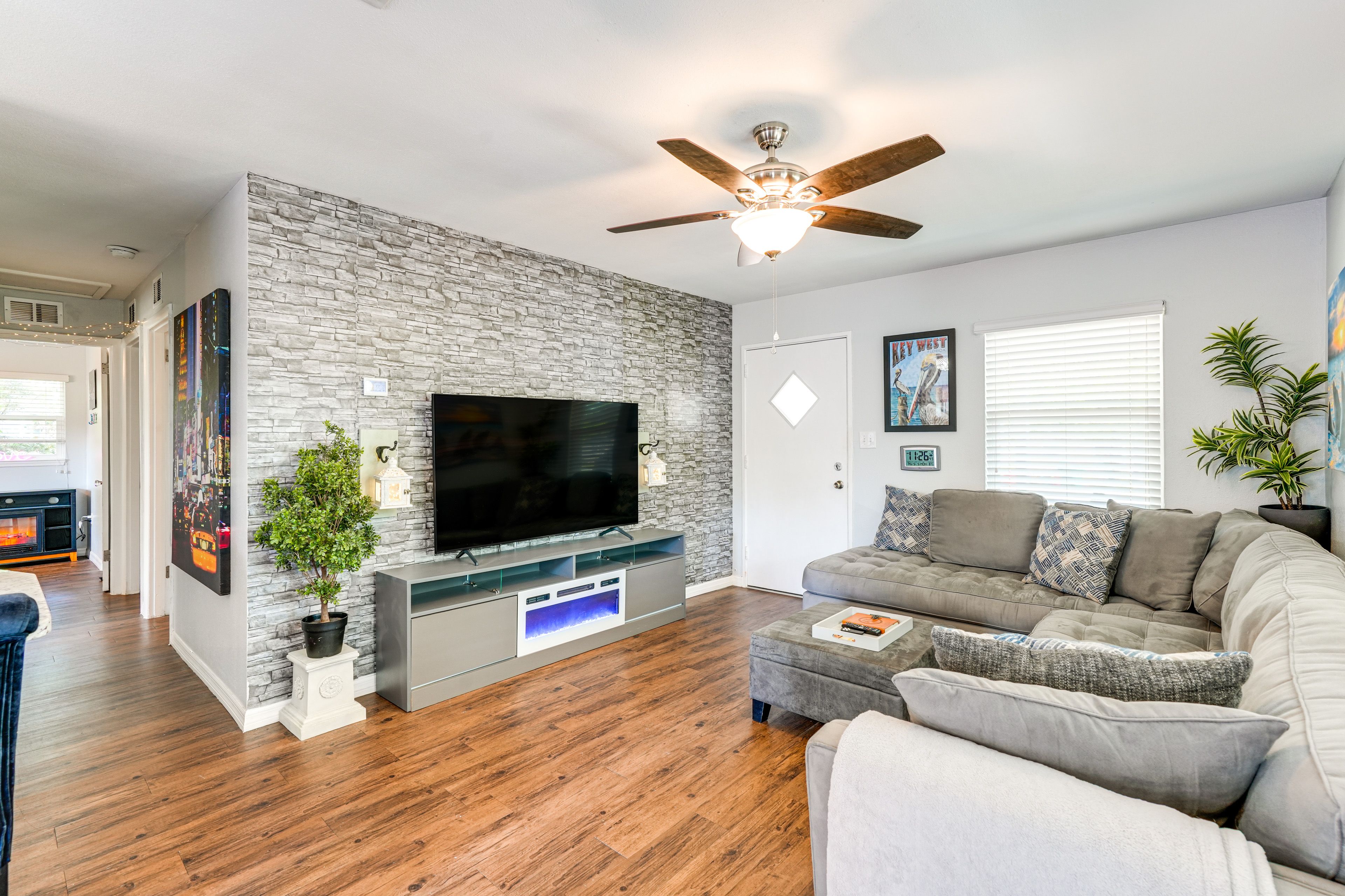 Fruitland Park Vacation Rental | 3BR | 1BA | 1 Step Required | 816 Sq Ft